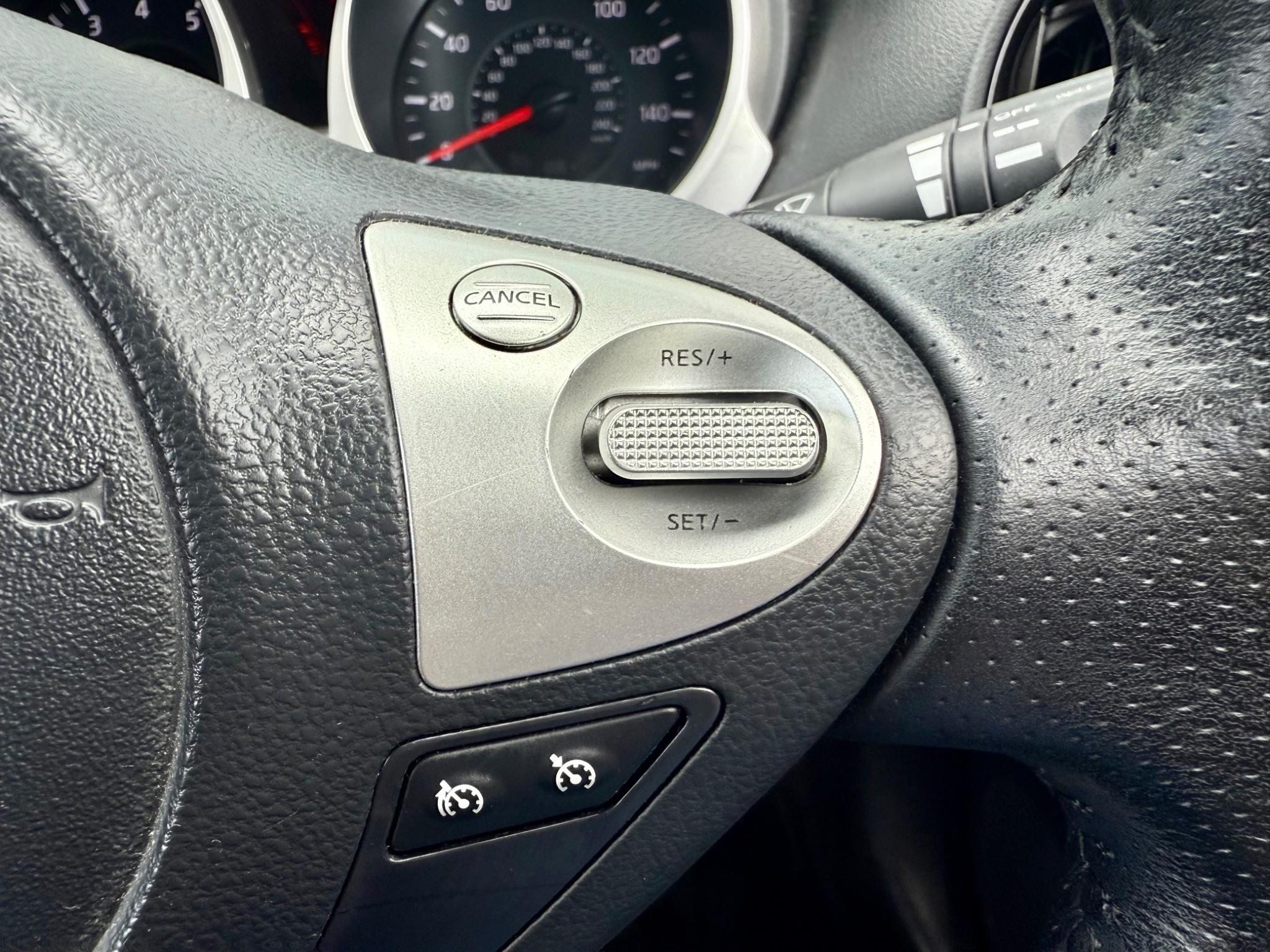 Nissan Juke 1.2 DIG-T N-Connecta Euro 6 (s/s) 5dr 5dr Manual 2016