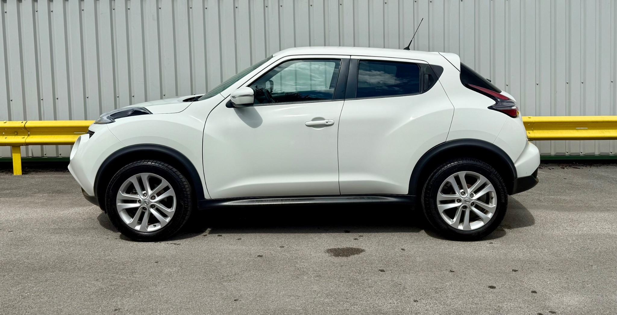 Nissan Juke 1.2 DIG-T N-Connecta Euro 6 (s/s) 5dr 5dr Manual 2016