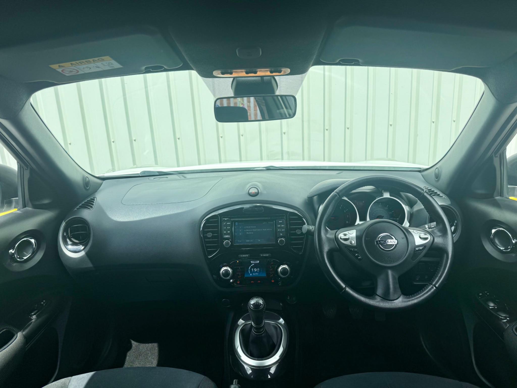 Nissan Juke 1.2 DIG-T N-Connecta Euro 6 (s/s) 5dr 5dr Manual 2016