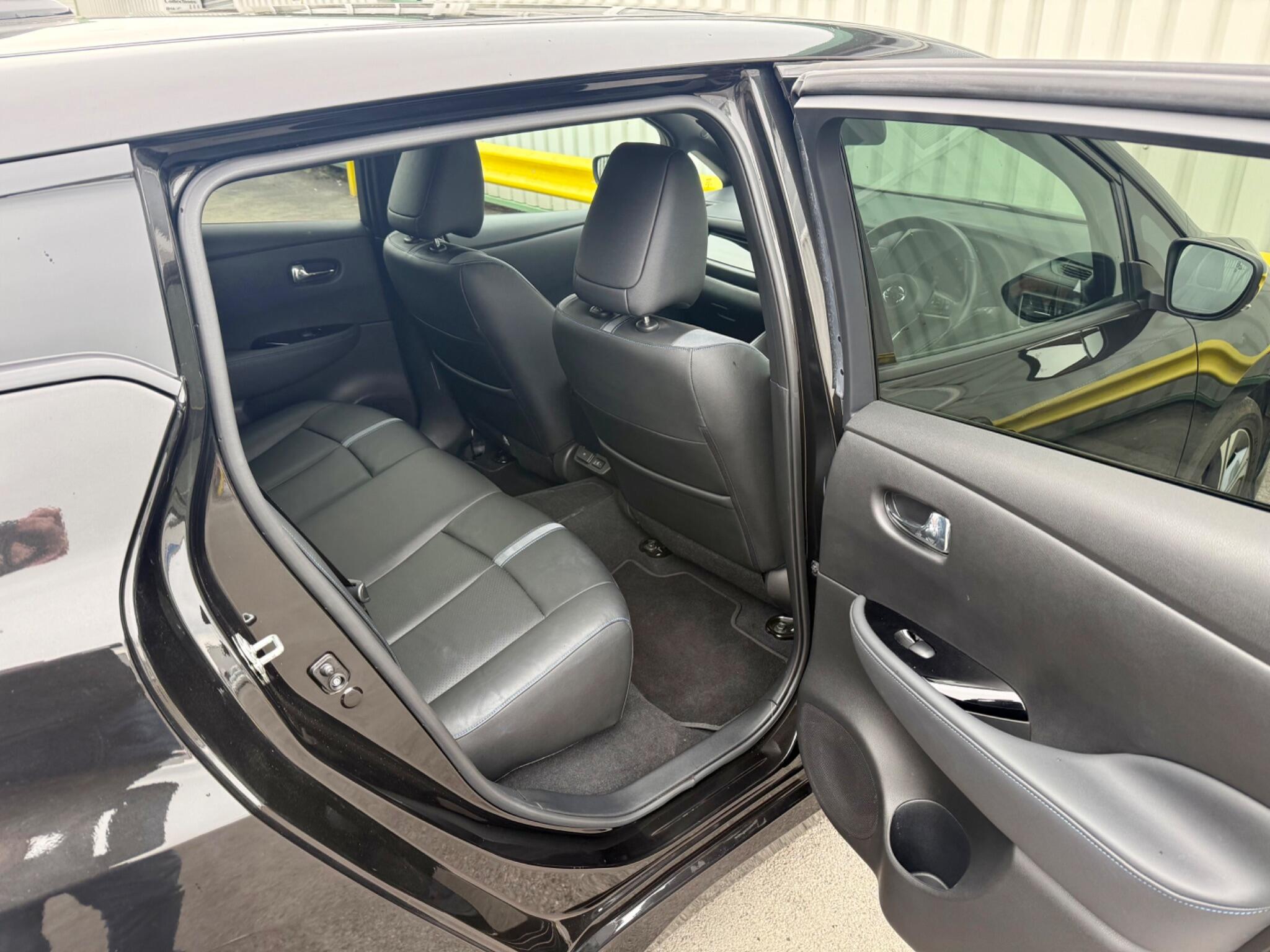 Nissan Leaf 40kWh Tekna Auto 5dr 5dr Automatic 2022