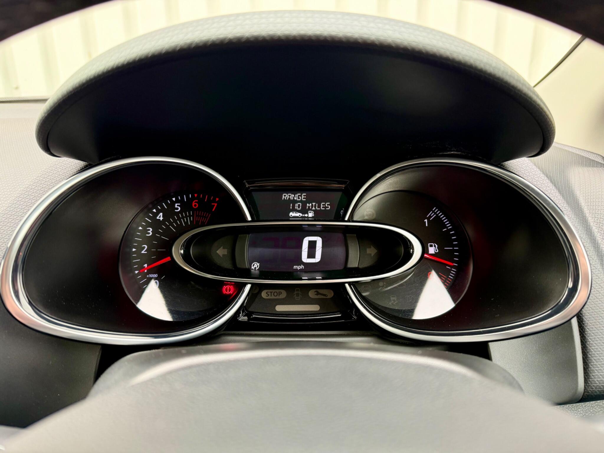 Renault Clio 0.9 TCe Dynamique Nav Euro 6 (s/s) 5dr 5dr Manual 2017