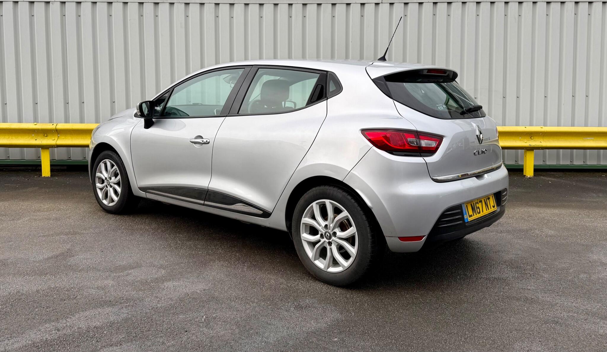 Renault Clio 0.9 TCe Dynamique Nav Euro 6 (s/s) 5dr 5dr Manual 2017