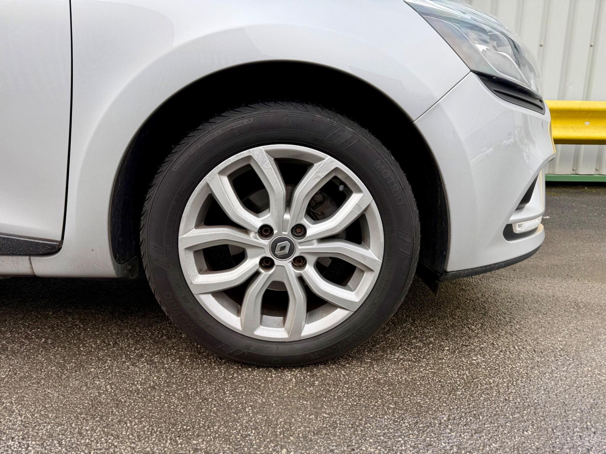 Renault Clio 0.9 TCe Dynamique Nav Euro 6 (s/s) 5dr 5dr Manual 2017