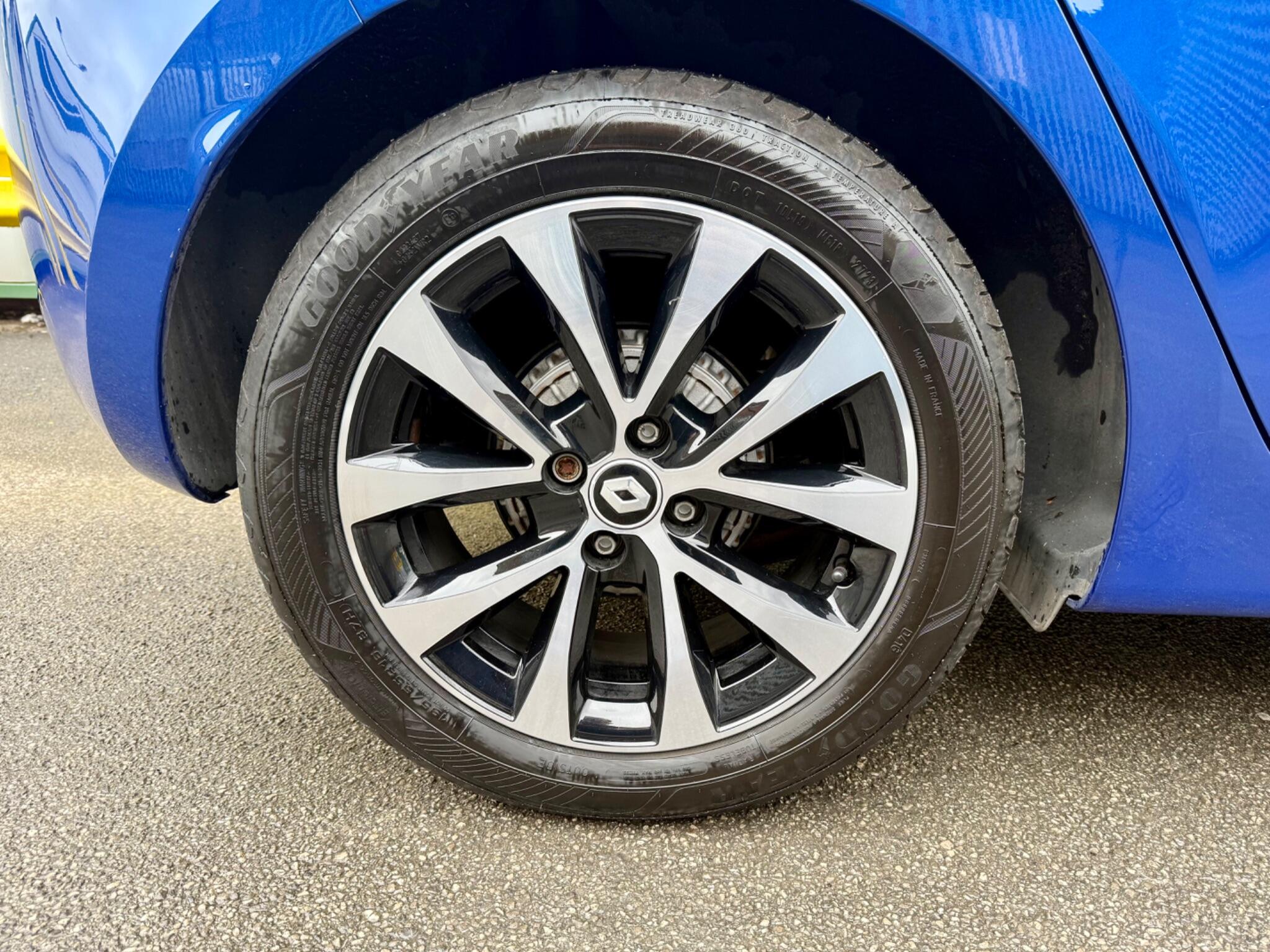 Renault Clio 1.0 TCe Iconic Euro 6 (s/s) 5dr 5dr Manual 2021