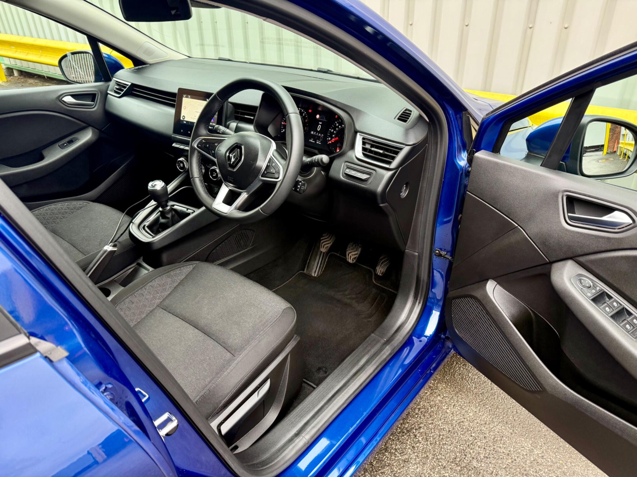 Renault Clio 1.0 TCe Iconic Euro 6 (s/s) 5dr 5dr Manual 2021