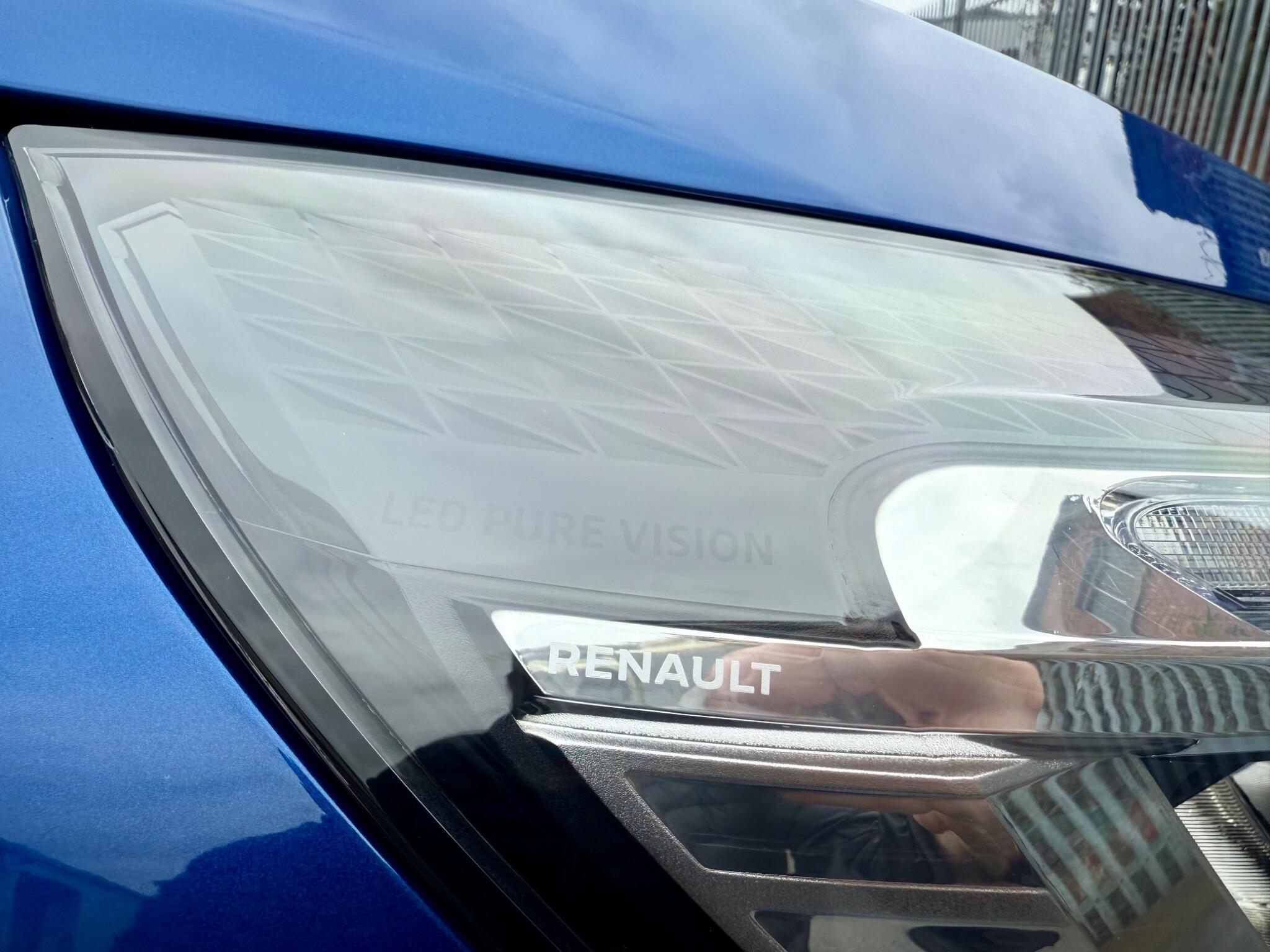 Renault Clio 1.0 TCe Iconic Euro 6 (s/s) 5dr 5dr Manual 2021