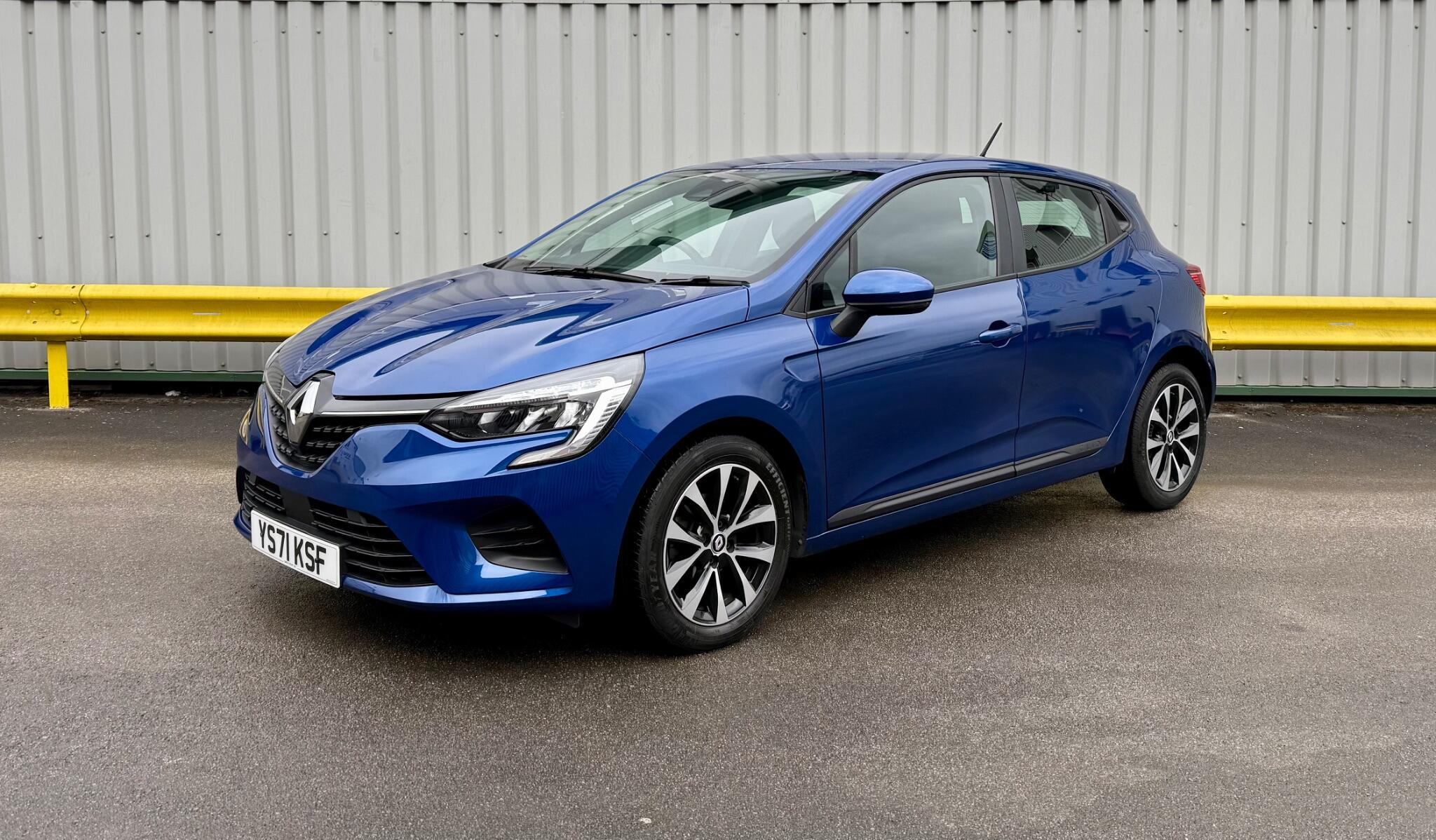 Renault Clio 1.0 TCe Iconic Euro 6 (s/s) 5dr 5dr Manual 2021