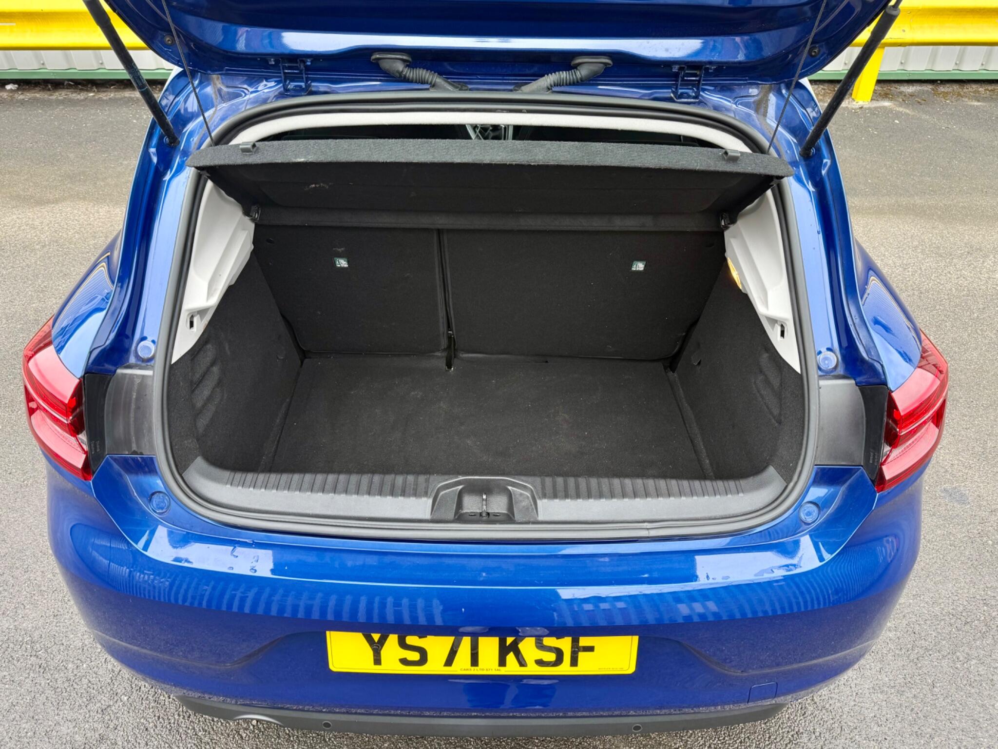 Renault Clio 1.0 TCe Iconic Euro 6 (s/s) 5dr 5dr Manual 2021