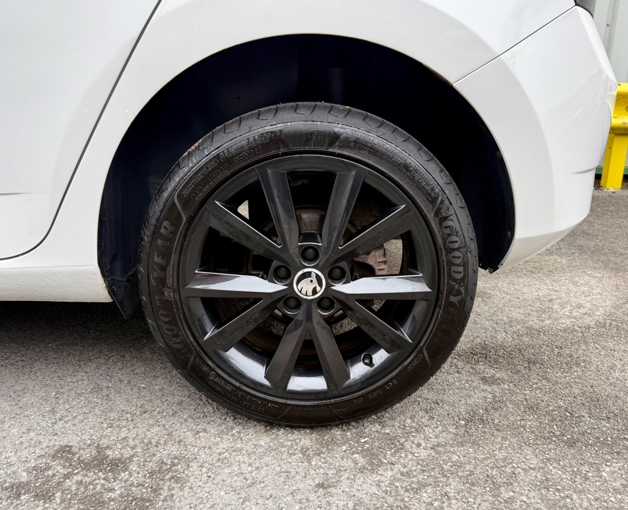 Skoda Fabia 1.0 TSI Colour Edition Euro 6 (s/s) 5dr 5dr Manual 2018