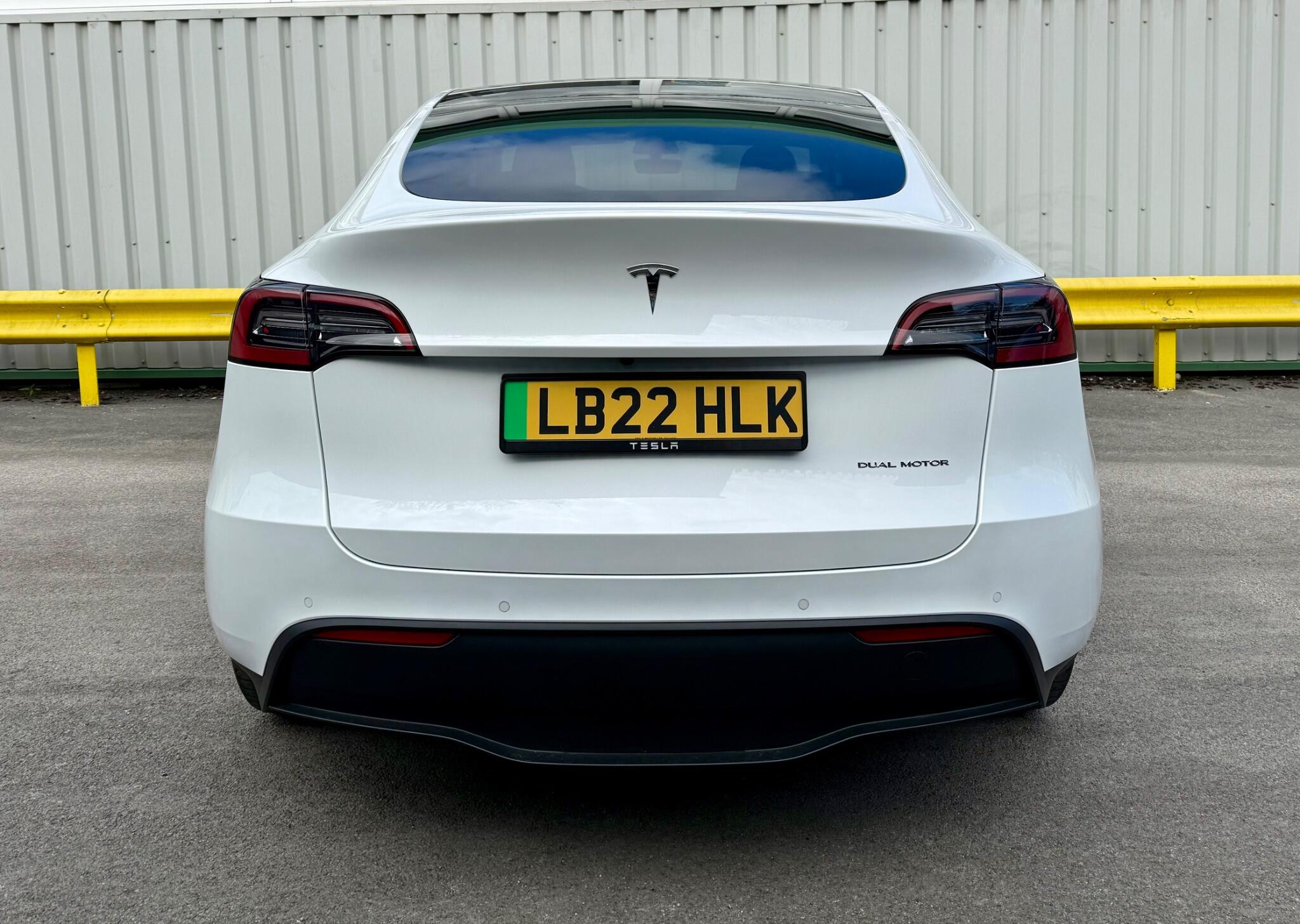 Tesla Model Y (Dual Motor) Long Range Auto 4WDE 5dr 5dr Automatic 2022