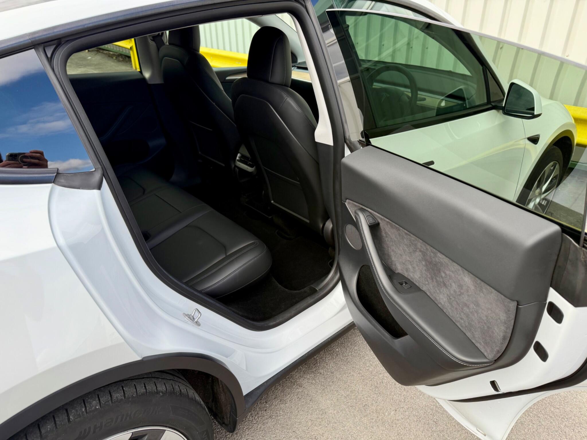 Tesla Model Y (Dual Motor) Long Range Auto 4WDE 5dr 5dr Automatic 2022