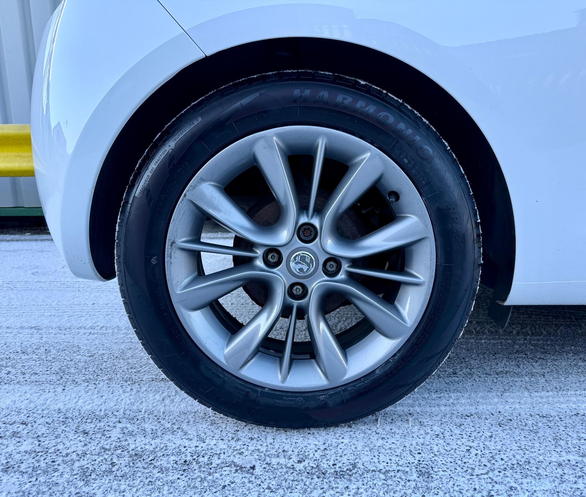 Vauxhall ADAM 1.4i JAM Euro 6 3dr 3dr Manual 2015