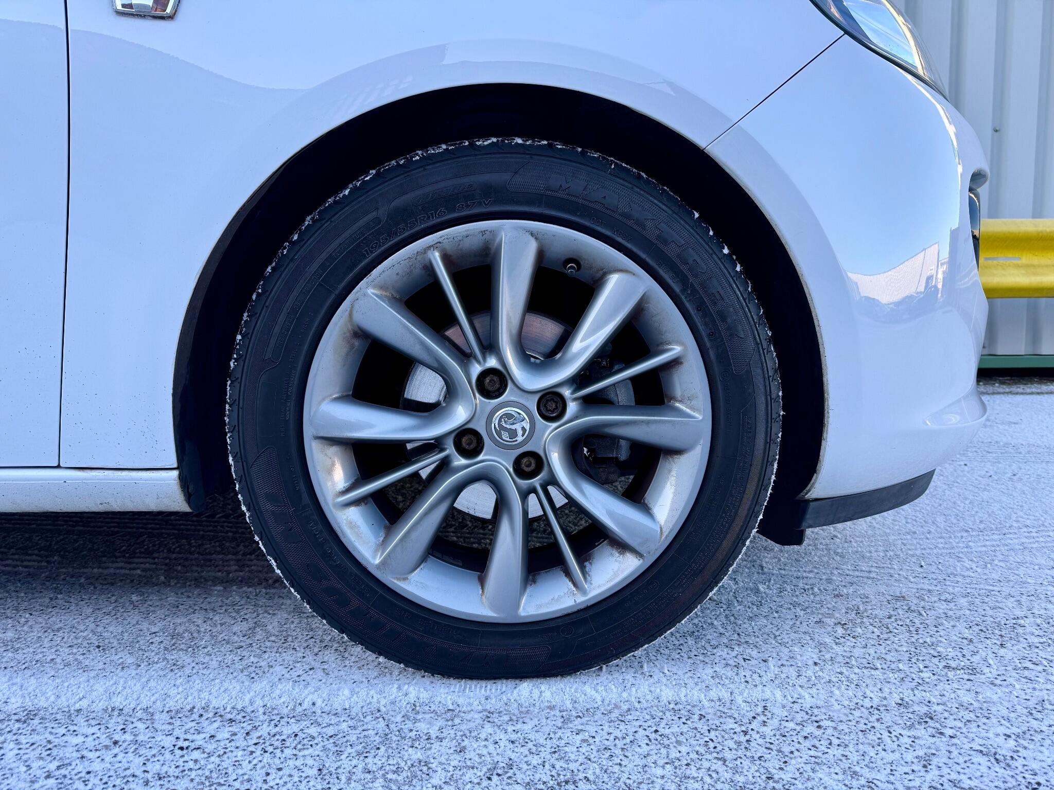 Vauxhall ADAM 1.4i JAM Euro 6 3dr 3dr Manual 2015