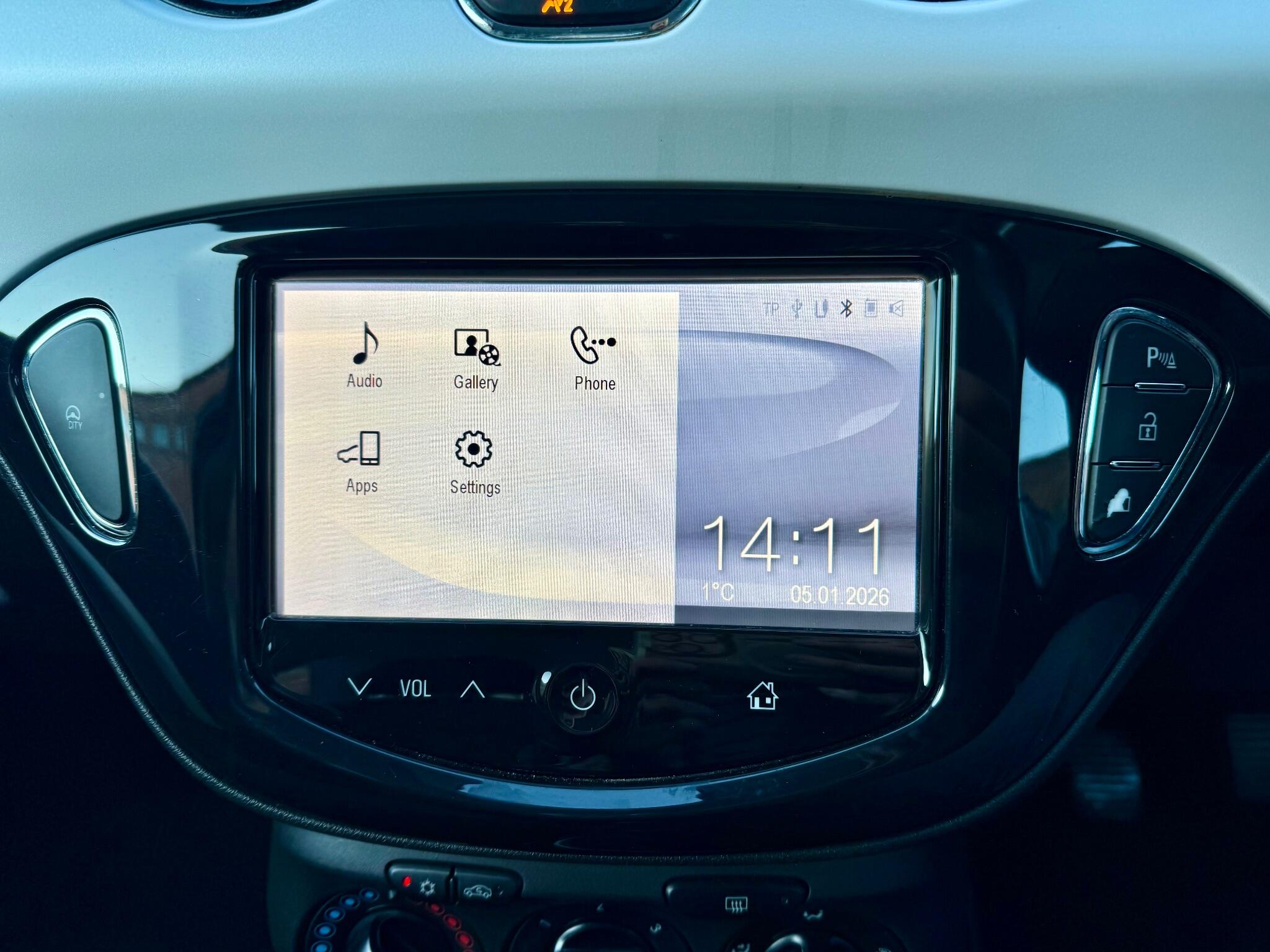 Vauxhall ADAM 1.4i JAM Euro 6 3dr 3dr Manual 2015