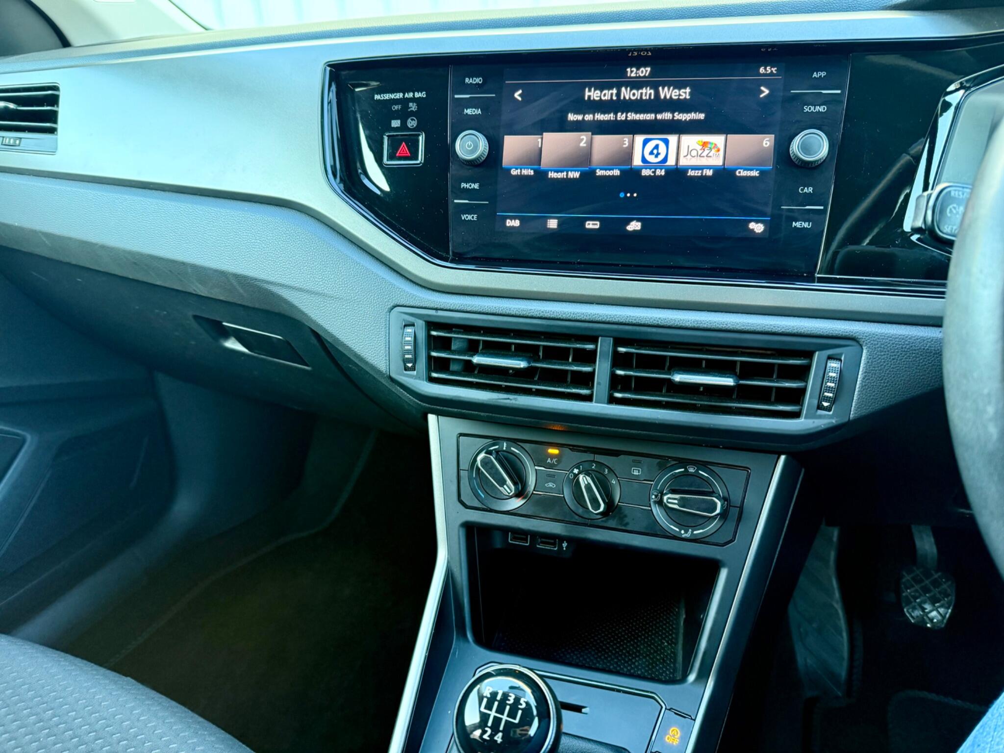 Volkswagen Polo 1.0 TSI SE Euro 6 (s/s) 5dr 5dr Manual 2018