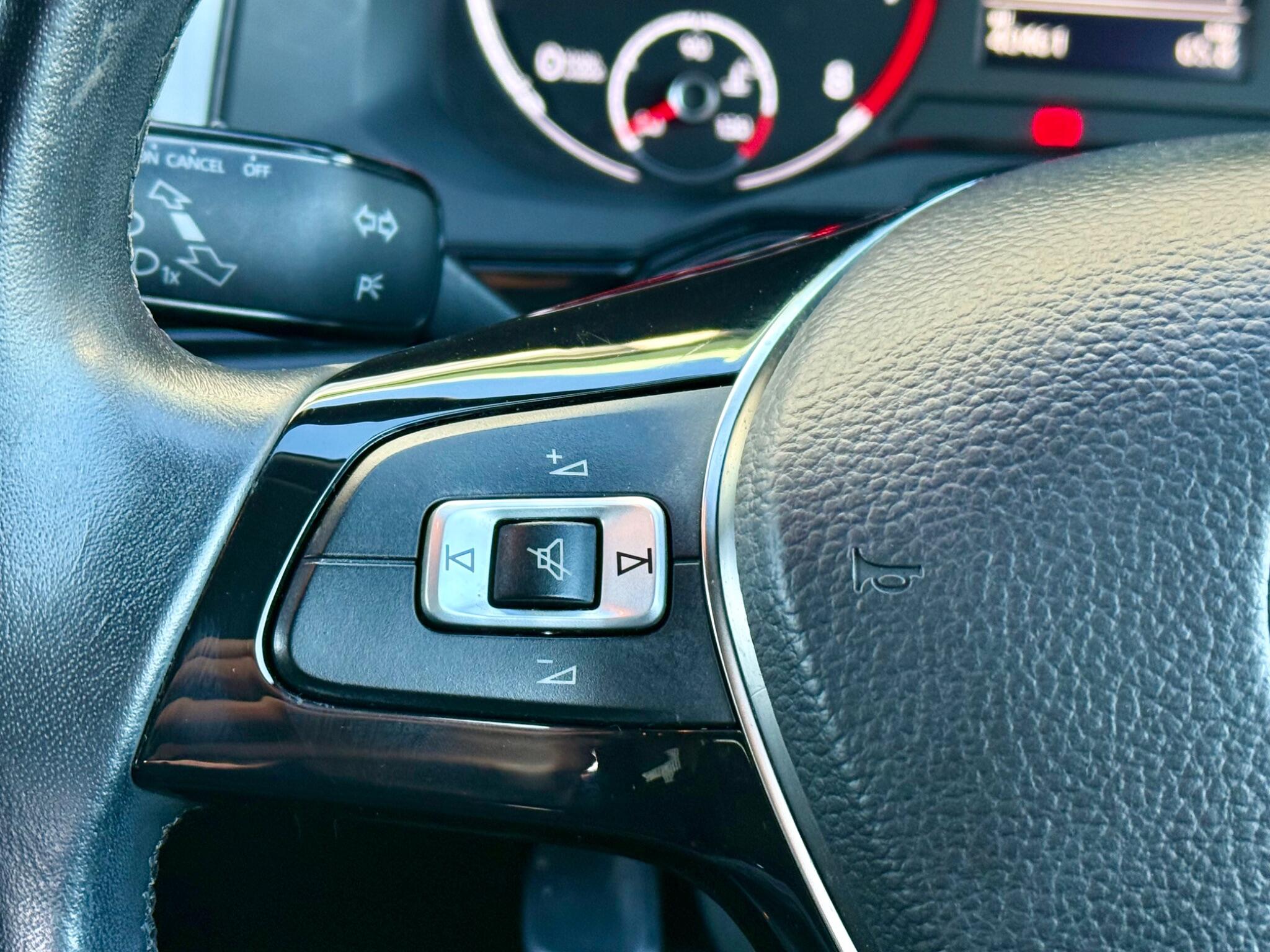 Volkswagen Polo 1.0 TSI SE Euro 6 (s/s) 5dr 5dr Manual 2018