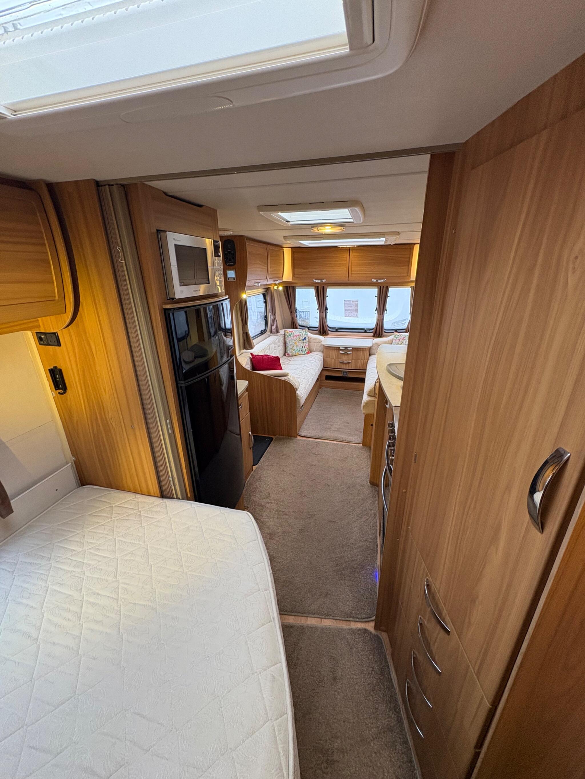 Lunar Delta RS 0dr 2025