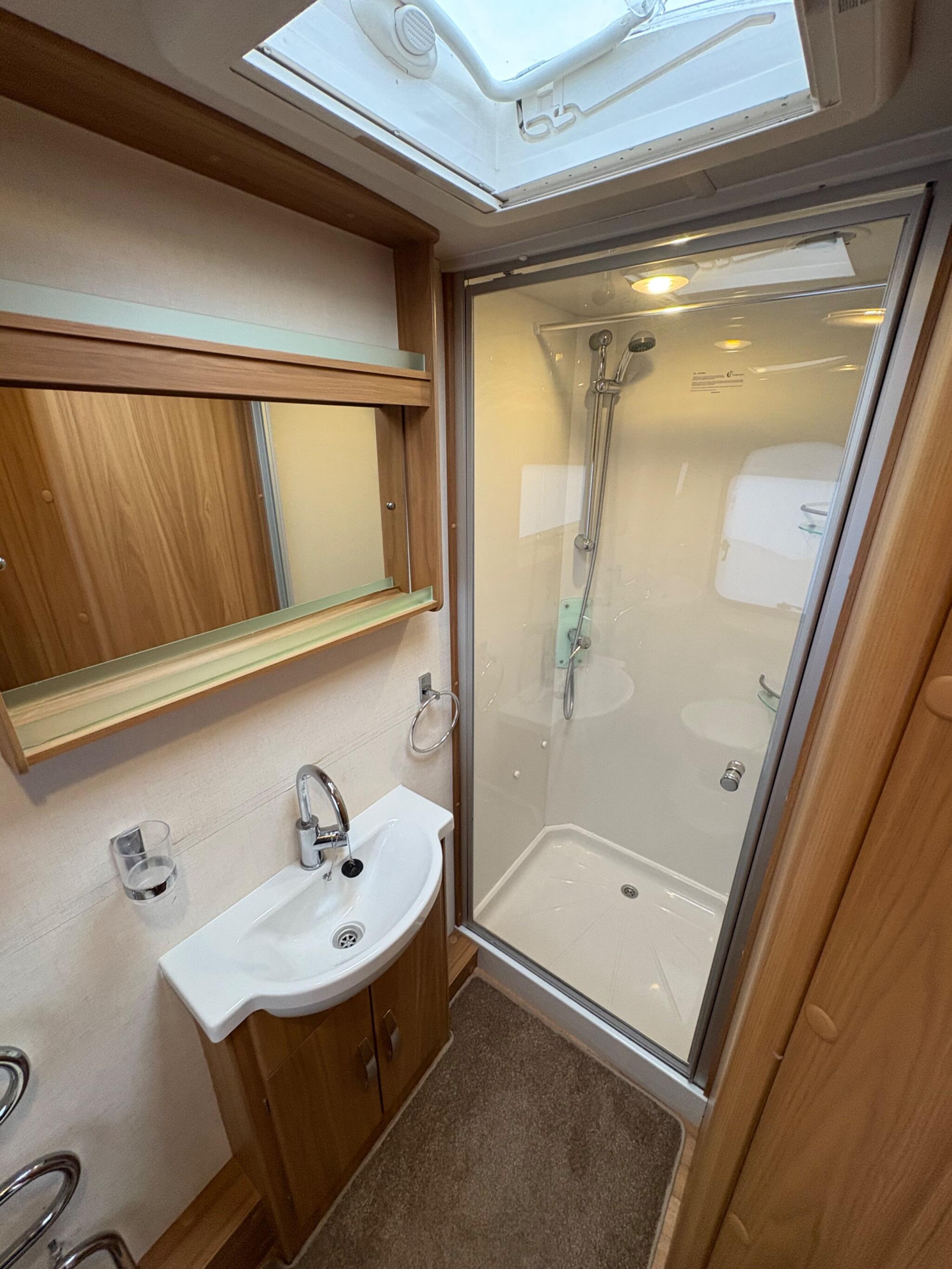 Lunar Delta RS 0dr 2025