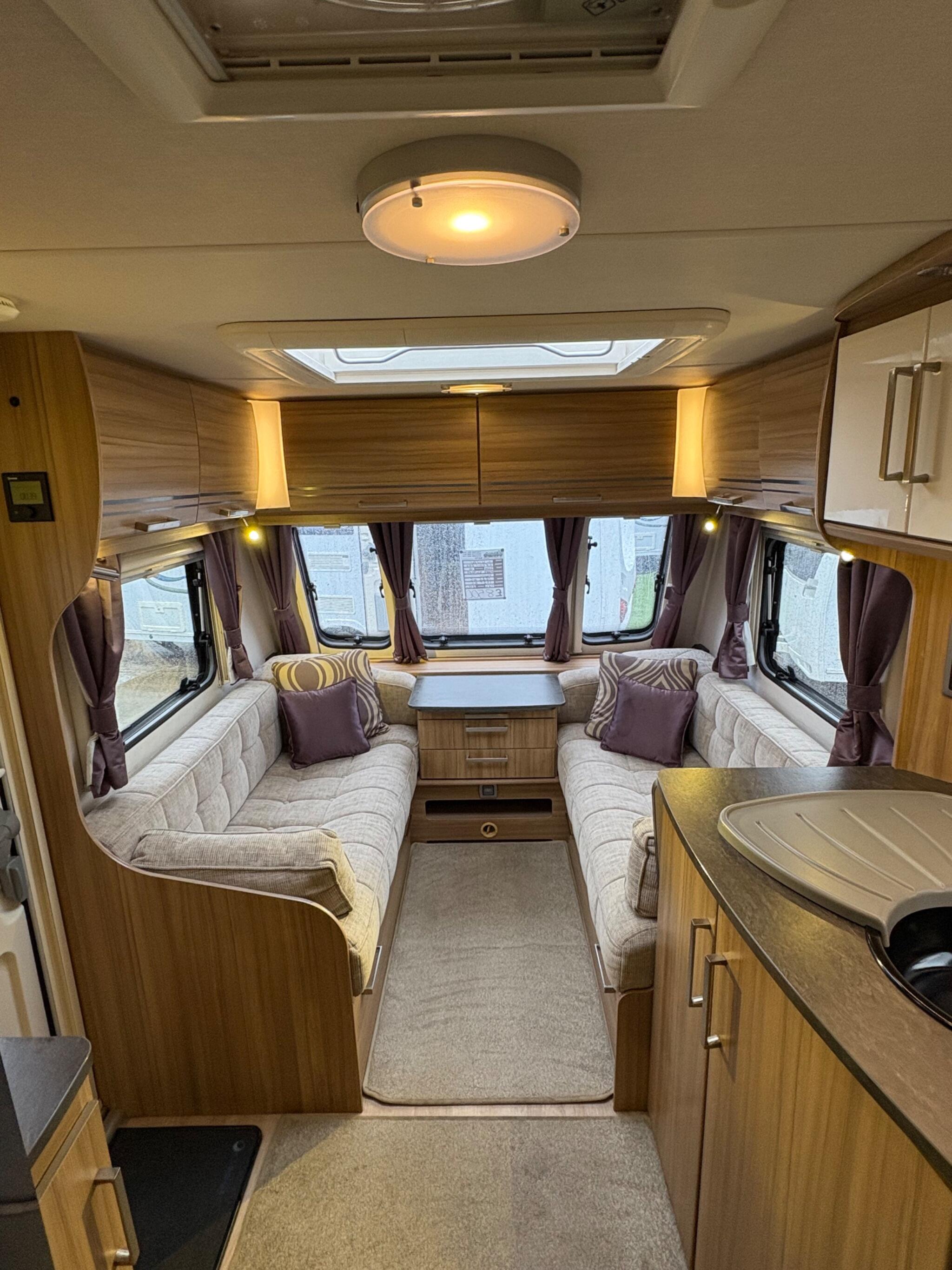 Lunar Lexon 640 0dr 2025