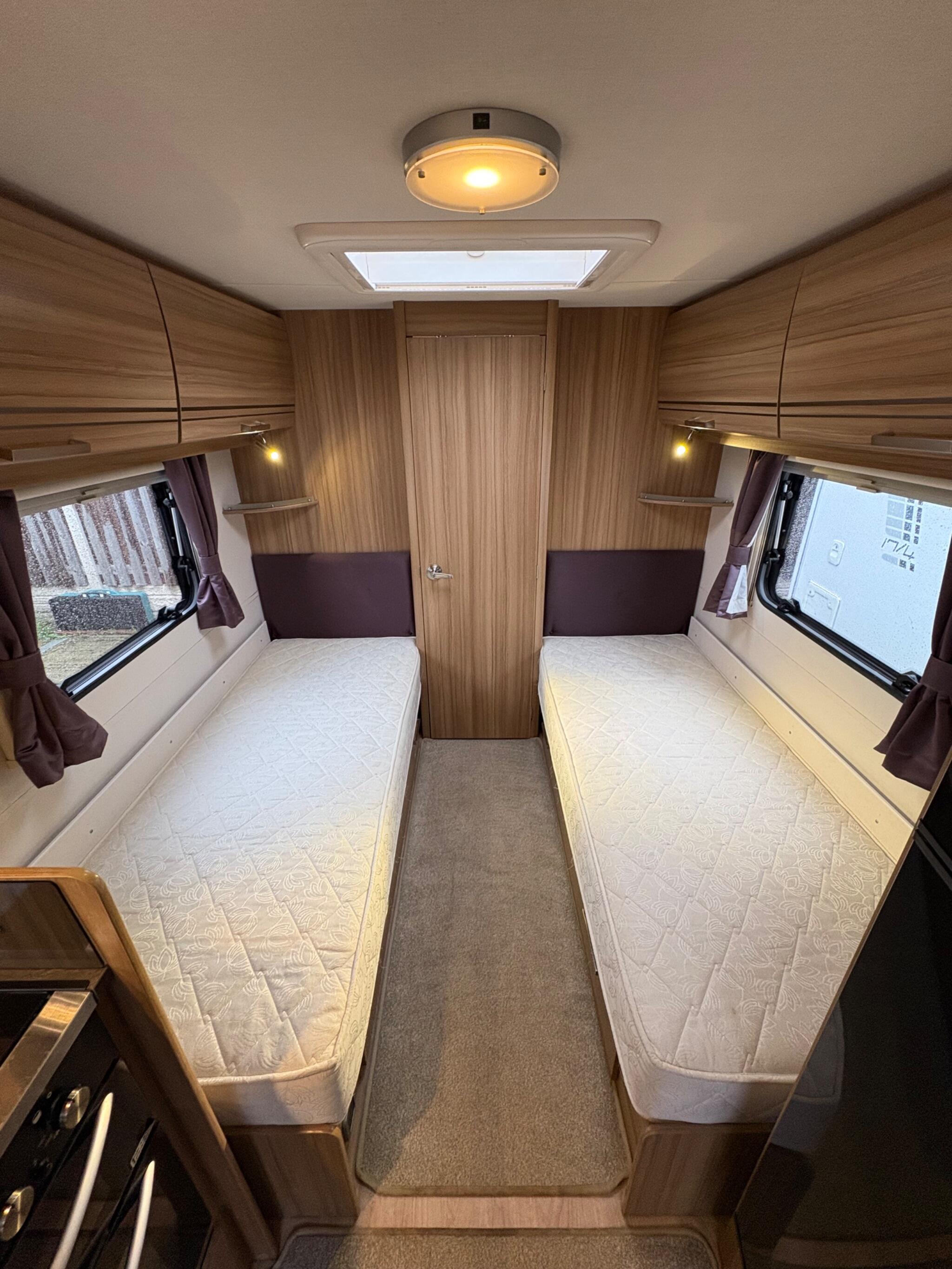 Lunar Lexon 640 0dr 2025