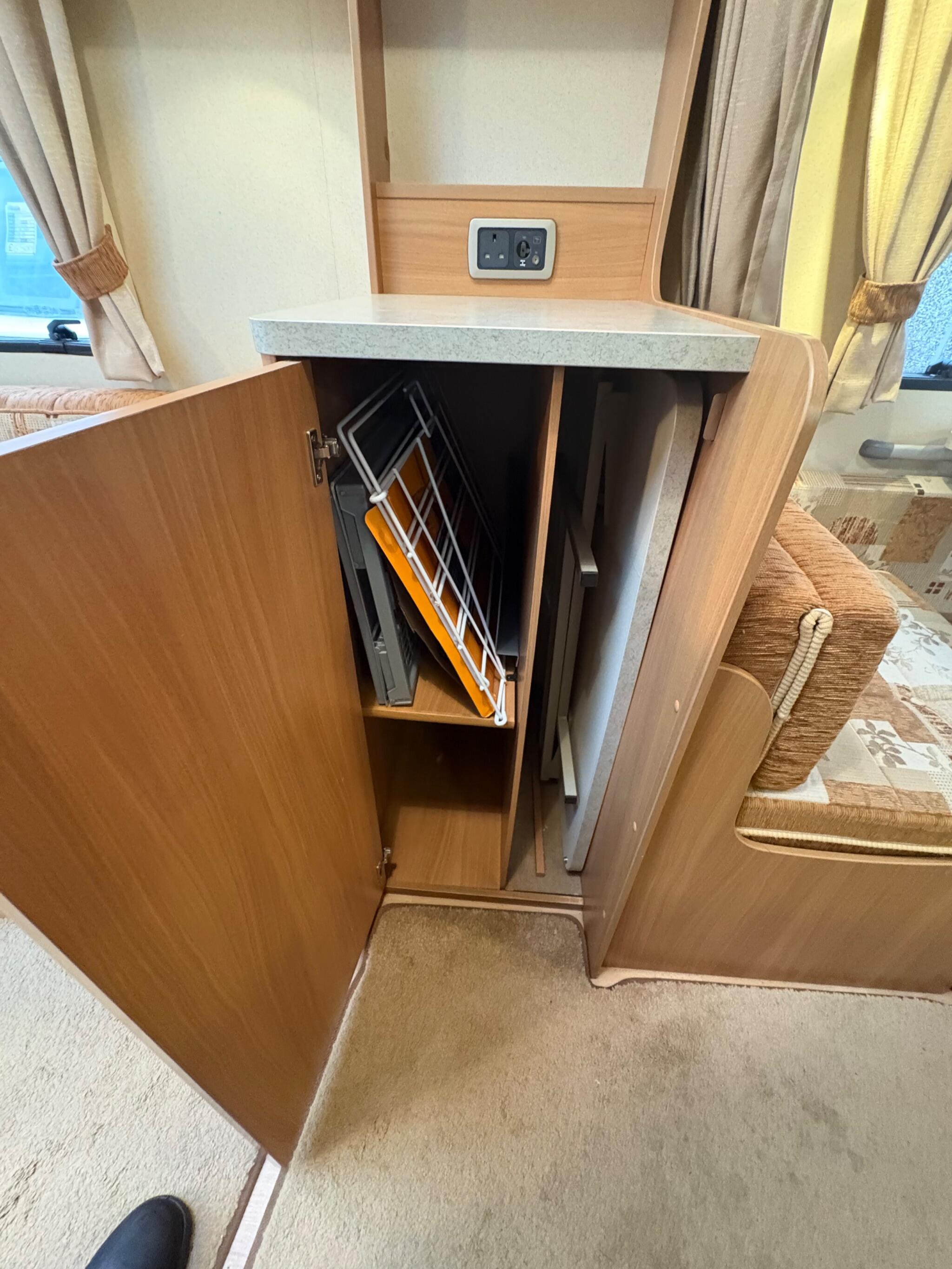 Swift Corniche 0dr 2025