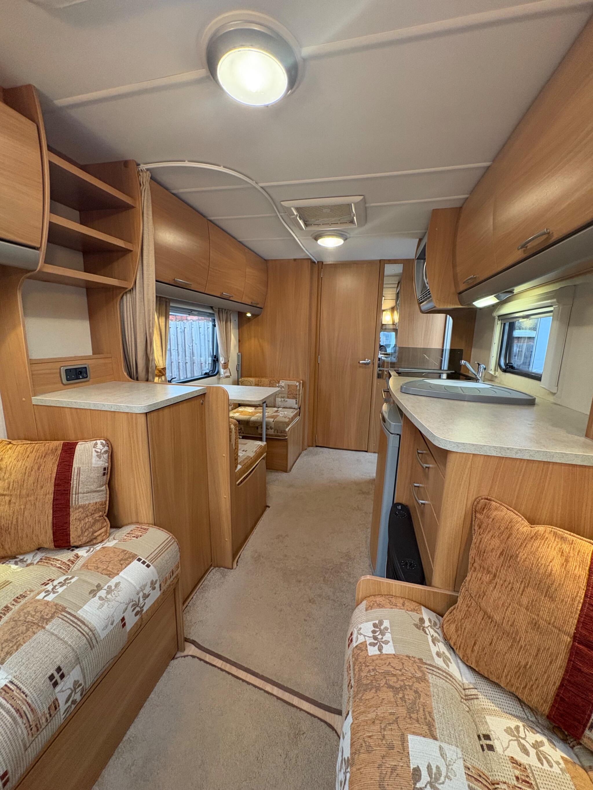 Swift Corniche 0dr 2025