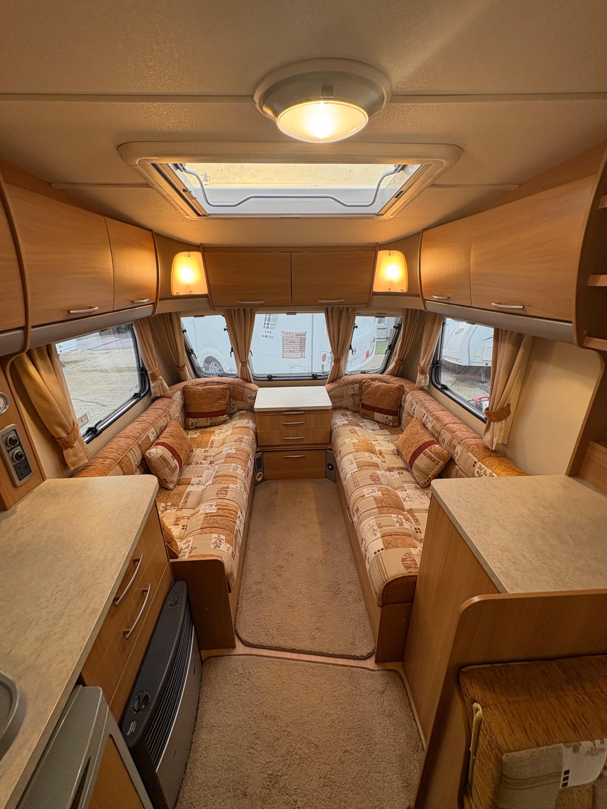 Swift Corniche 0dr 2025