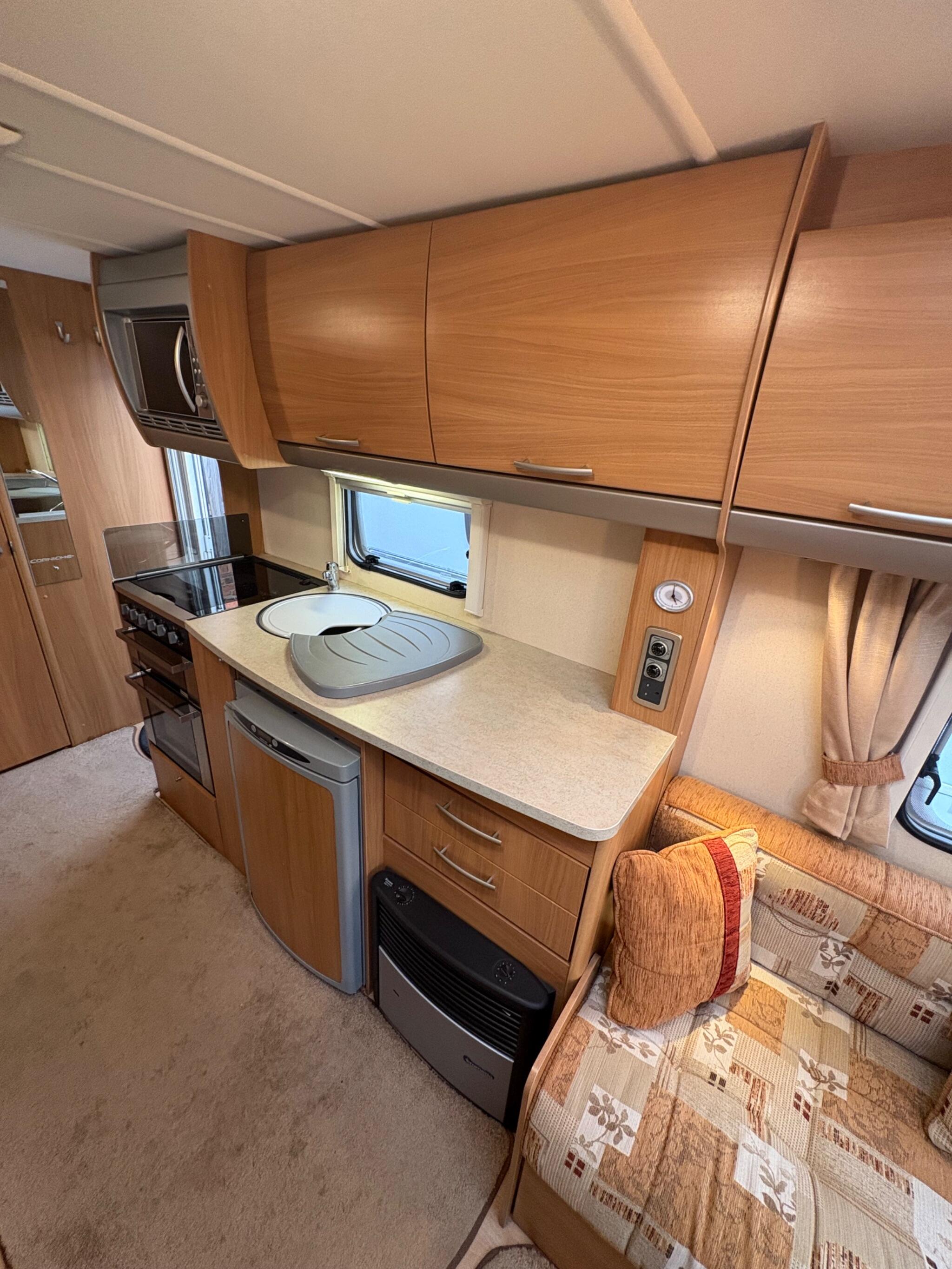 Swift Corniche 0dr 2025