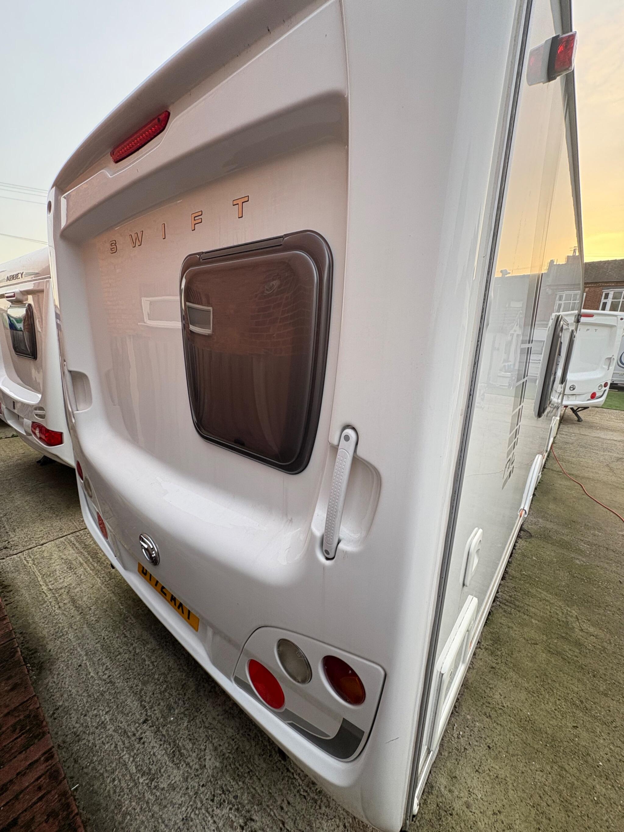 Swift Corniche 0dr 2025