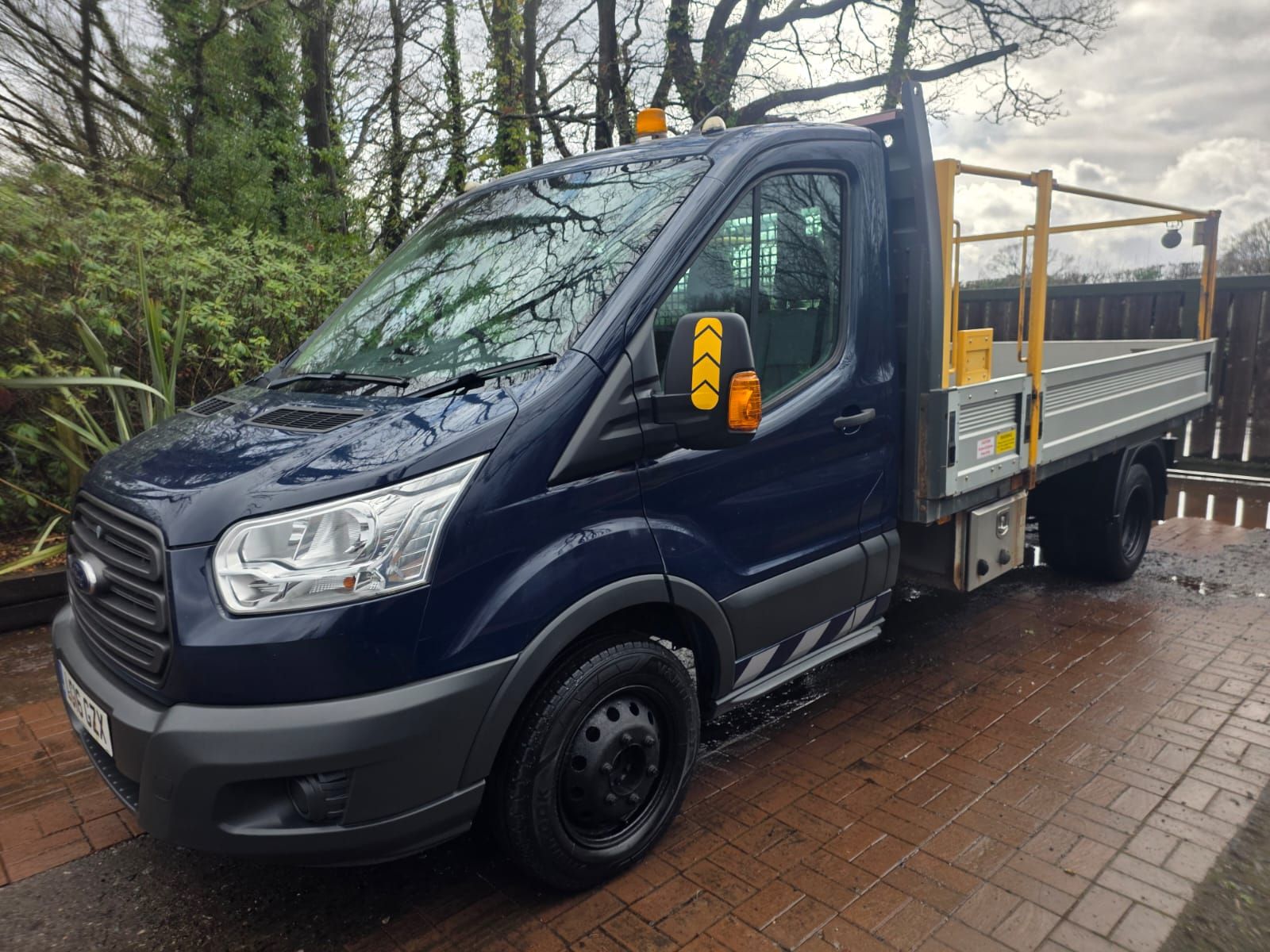 Ford Transit 2.2 TDCi 350 Chassis Cab 2dr Diesel Manual RWD L3 H1 Euro 5 (DRW) (125 ps) 2dr Manual 2016