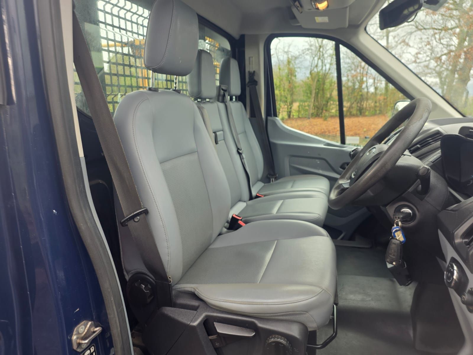 Ford Transit 2.2 TDCi 350 Chassis Cab 2dr Diesel Manual RWD L3 H1 Euro 5 (DRW) (125 ps) 2dr Manual 2016