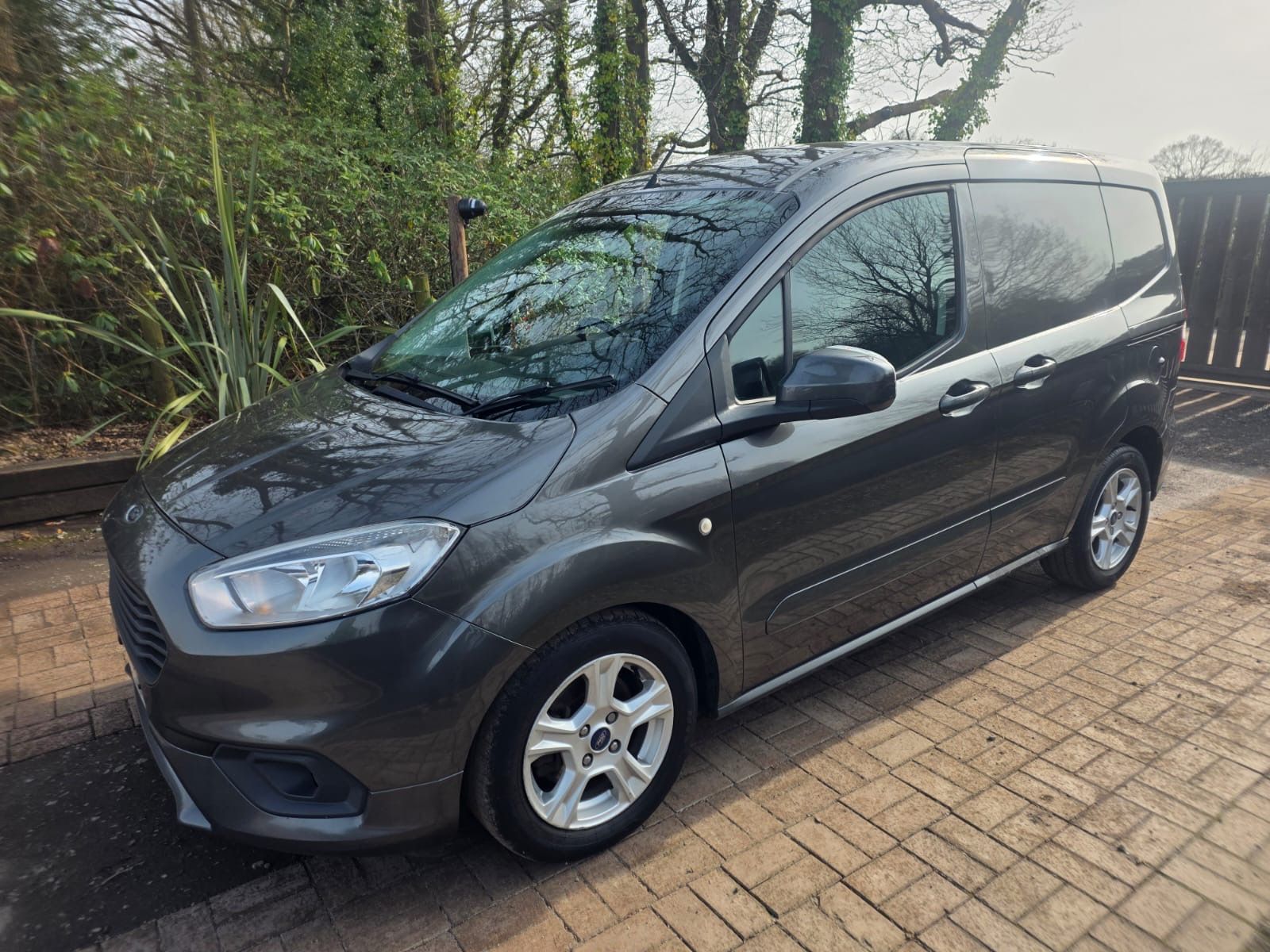 Ford Transit Courier 1.5 TDCi Limited Panel Van 5dr Diesel Manual L1 Euro 6 (100 ps) 5dr Manual 2018