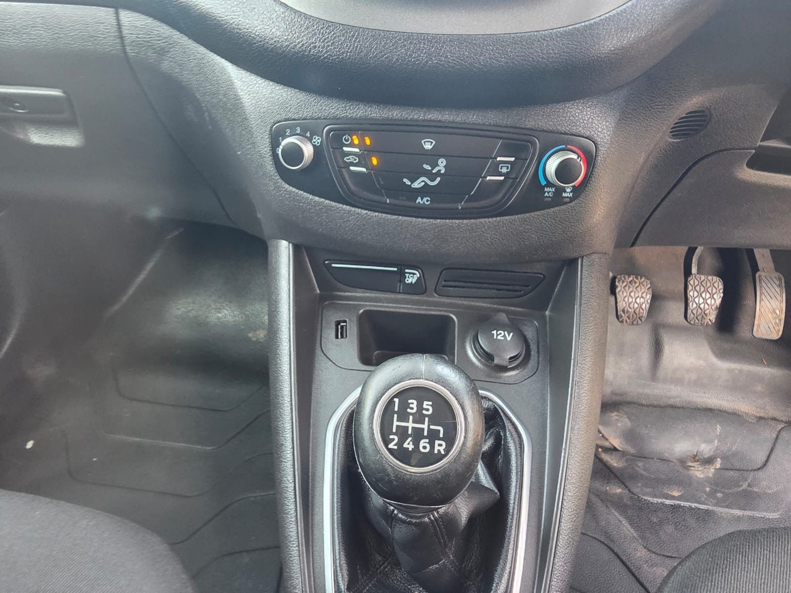 Ford Transit Courier 1.5 TDCi Limited Panel Van 5dr Diesel Manual L1 Euro 6 (100 ps) 5dr Manual 2018