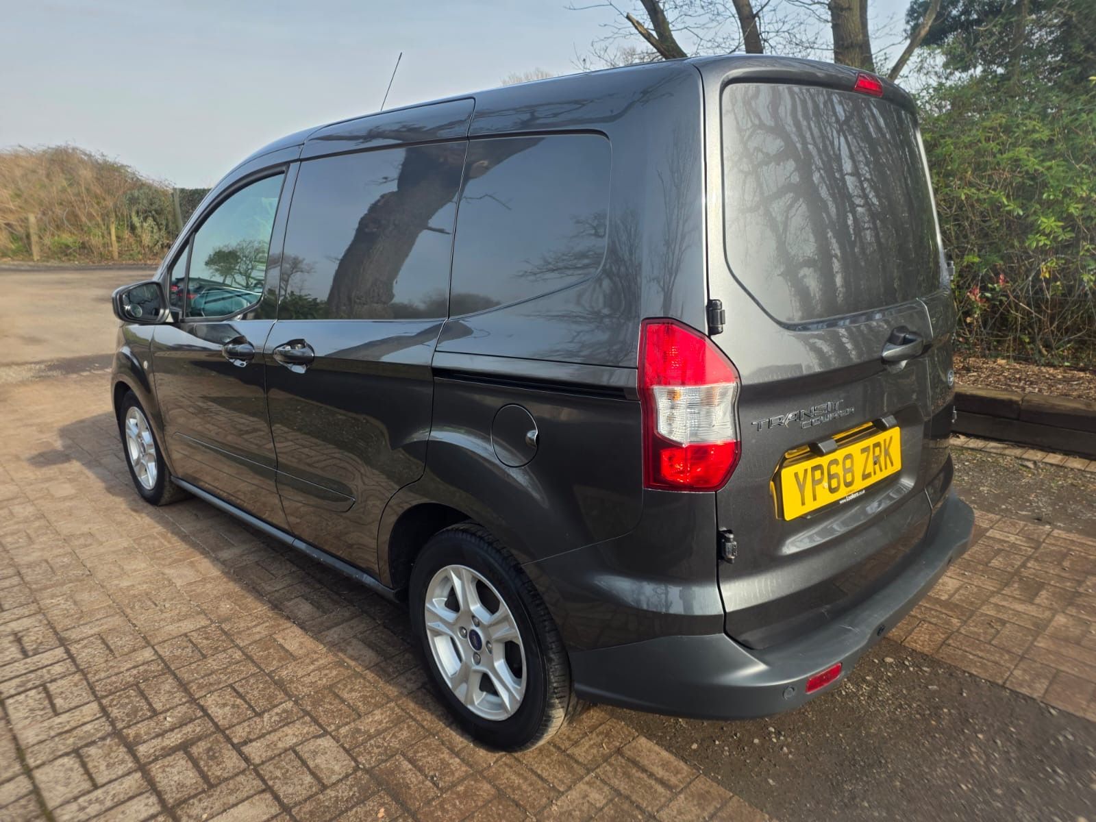 Ford Transit Courier 1.5 TDCi Limited Panel Van 5dr Diesel Manual L1 Euro 6 (100 ps) 5dr Manual 2018