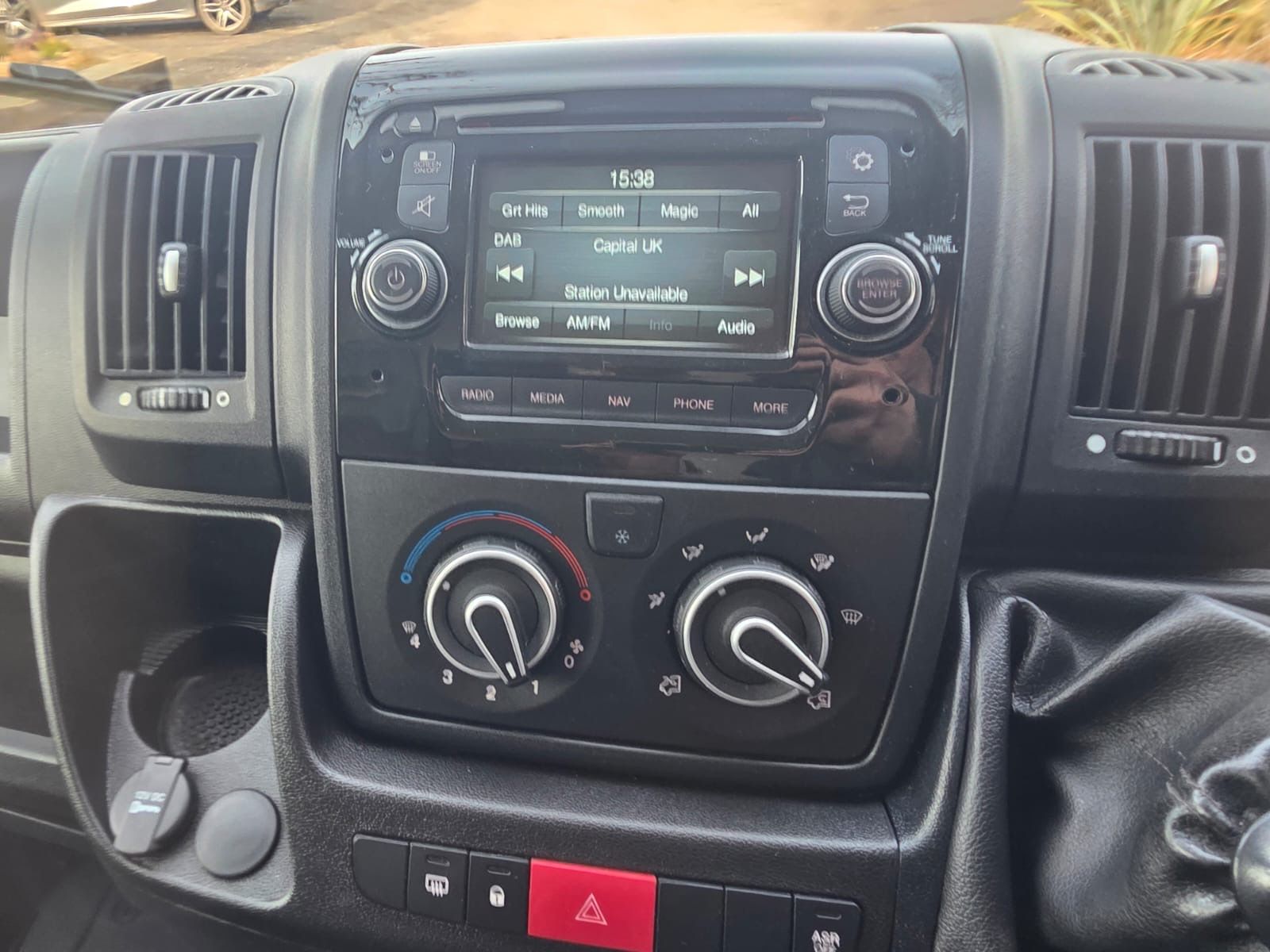 Peugeot Boxer 2.0 BlueHDi 335 Professional Panel Van 5dr Diesel Manual L3 H2 Euro 6 (130 ps) 5dr Manual 2018