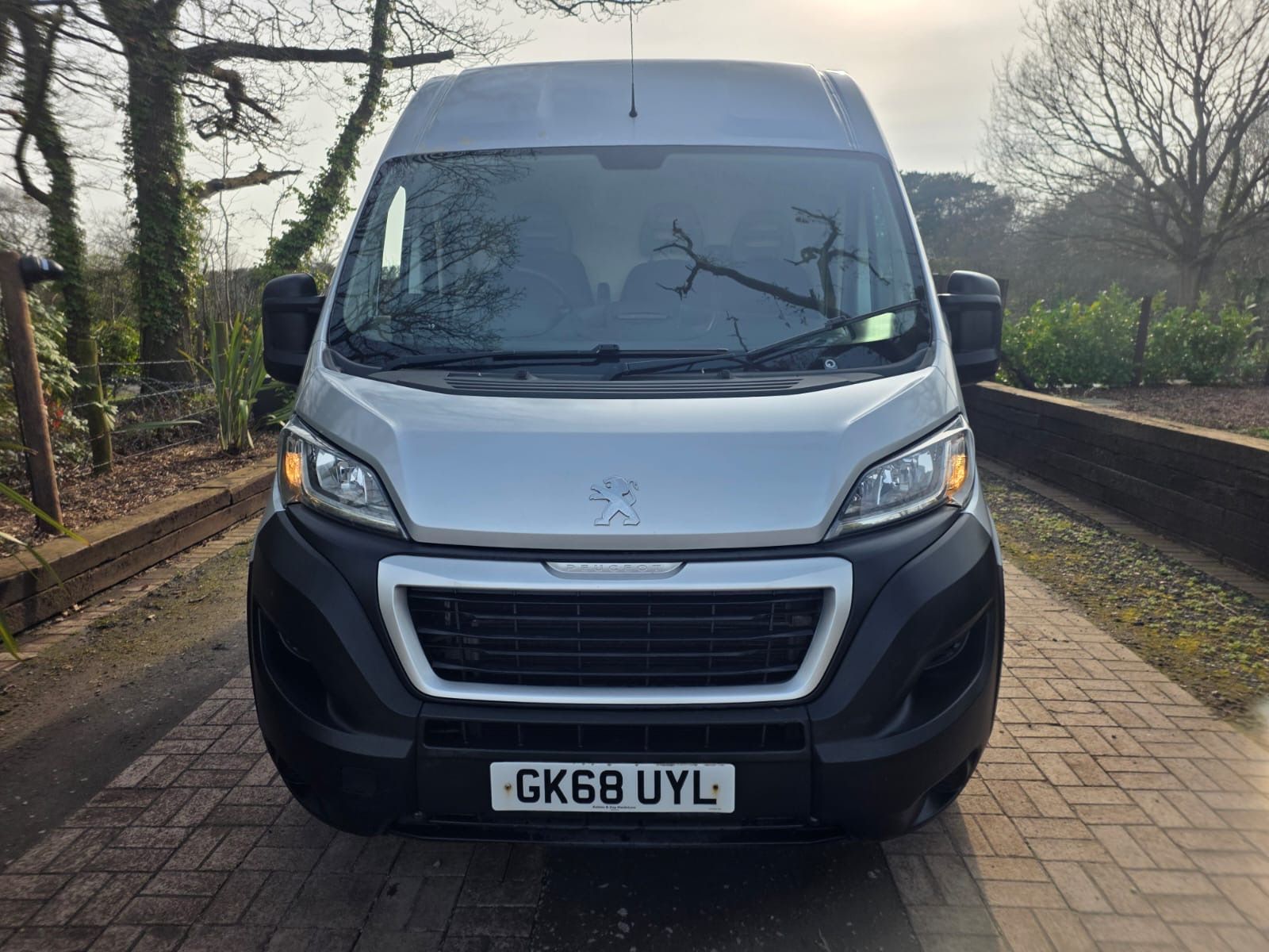 Peugeot Boxer 2.0 BlueHDi 335 Professional Panel Van 5dr Diesel Manual L3 H2 Euro 6 (130 ps) 5dr Manual 2018