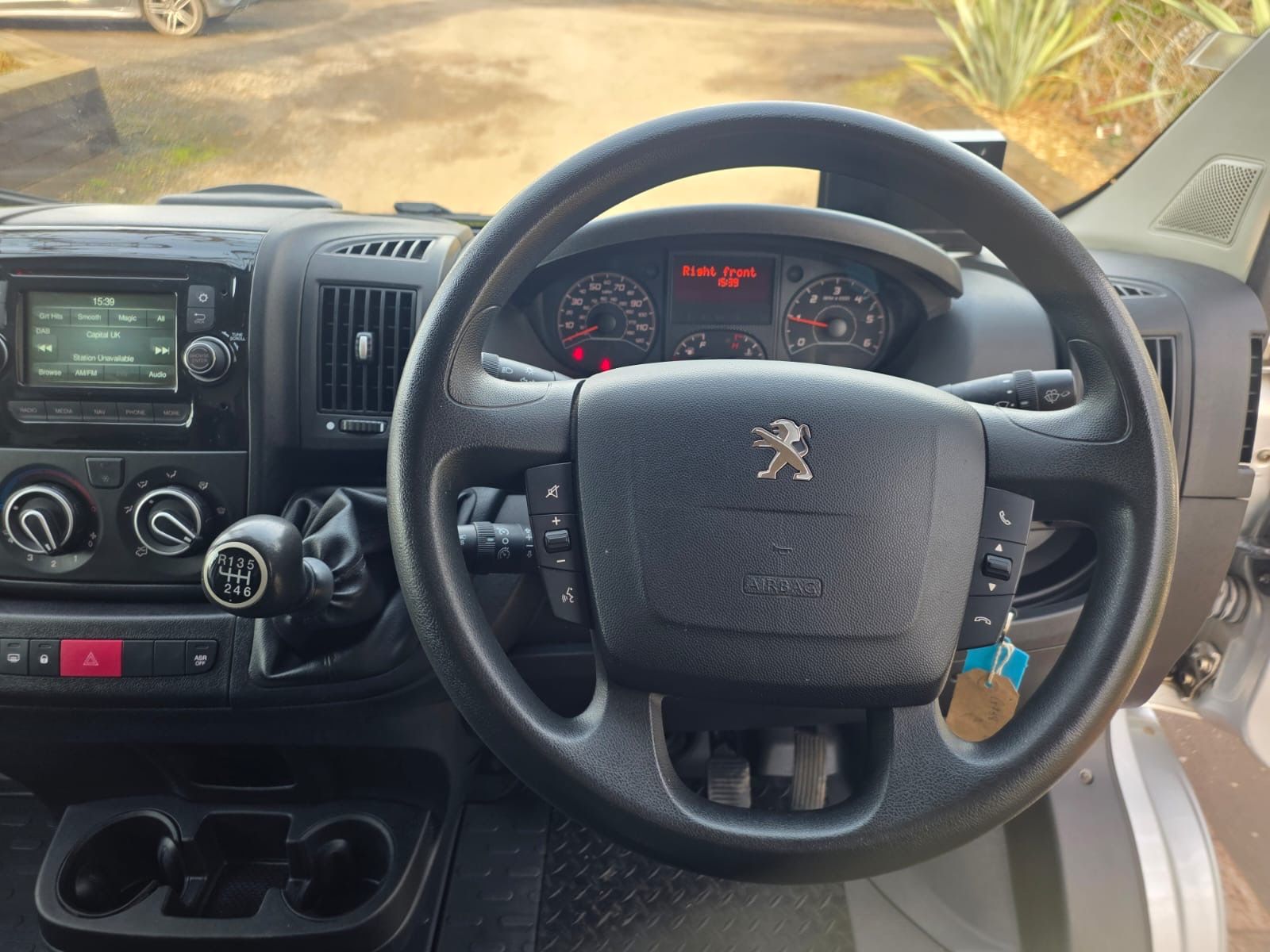 Peugeot Boxer 2.0 BlueHDi 335 Professional Panel Van 5dr Diesel Manual L3 H2 Euro 6 (130 ps) 5dr Manual 2018