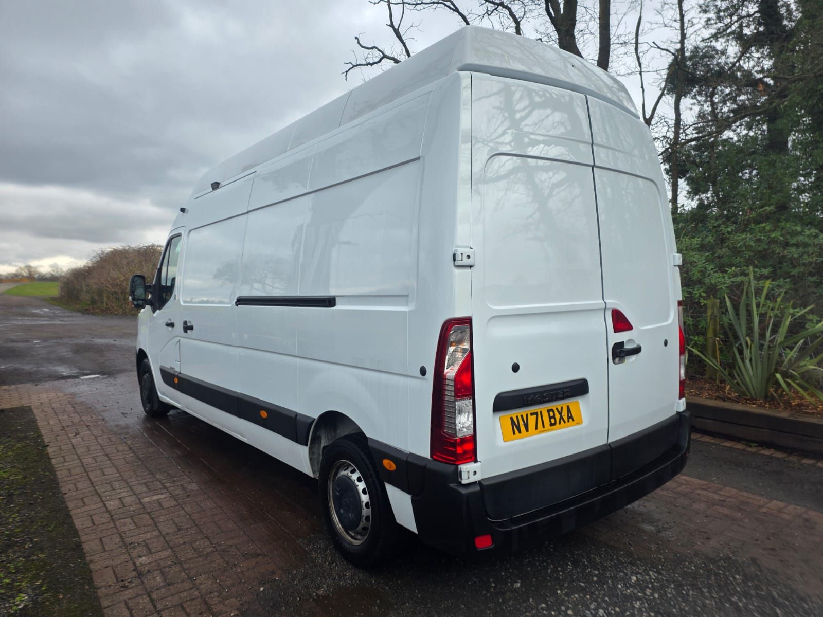 Renault Master 2.3 dCi ENERGY 35 Business Panel Van 4dr Diesel Manual FWD LWB High Roof Euro 6 (s/s) (150 bhp) 2dr Manual 2021