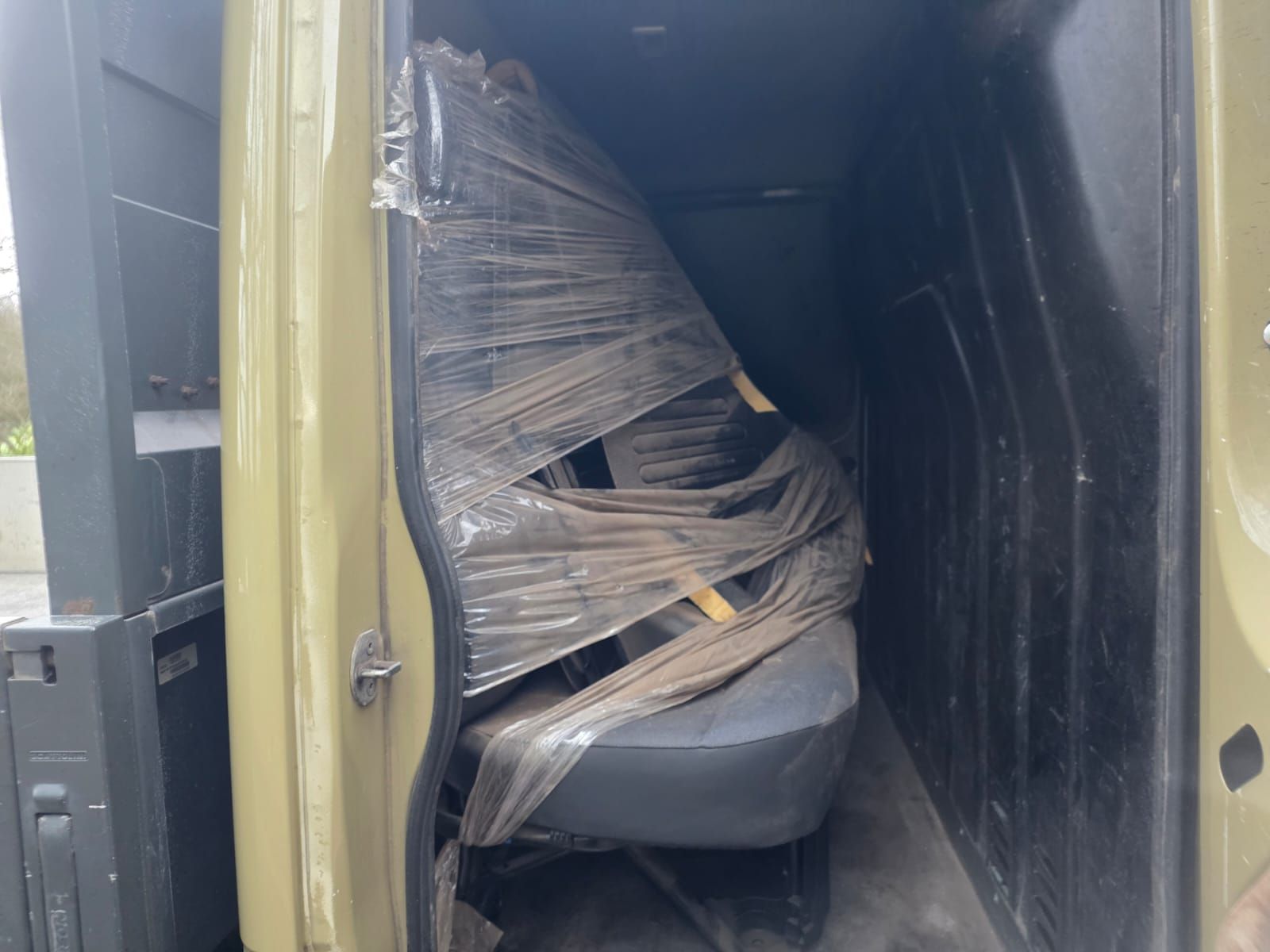 Renault Master 2.3 dCi ENERGY 35 Business Tipper Double Cab 4dr Diesel Manual RWD LWB Euro 6 (s/s) (145 bhp) 2dr Manual 2019