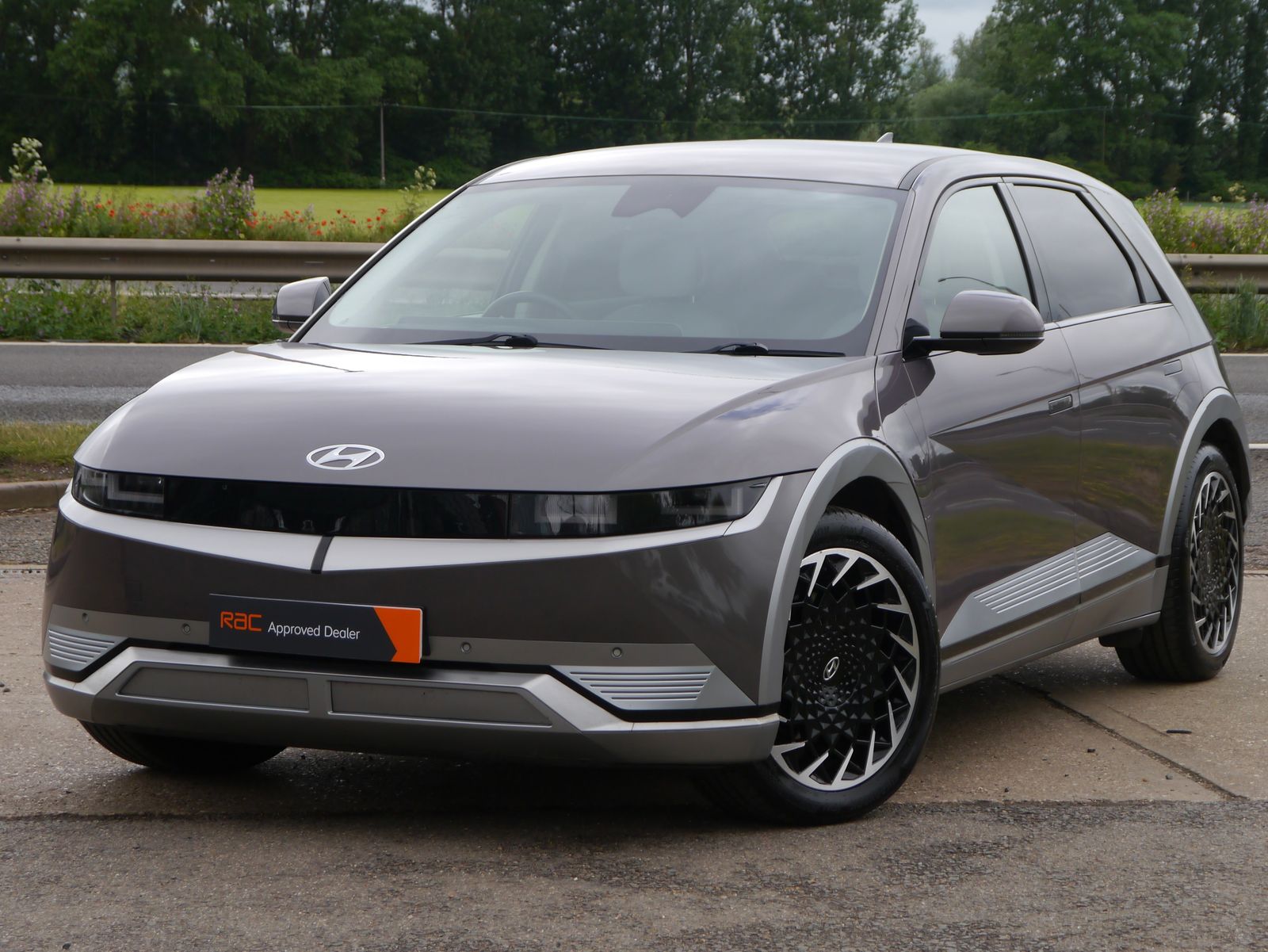Hyundai Ioniq 5 73kWh Ultimate Hatchback 5dr Electric Auto AWD (305 ps) 5dr Automatic 2026