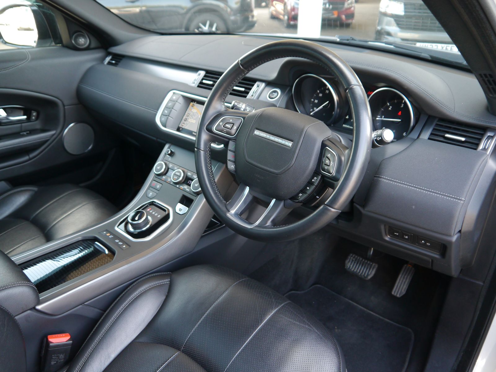 2018 Land Rover Range Rover Evoque 2.0 TD4 Landmark SUV 5dr Diesel Auto 4WD Euro 6 (s/s) (180 ps), exterior view 2