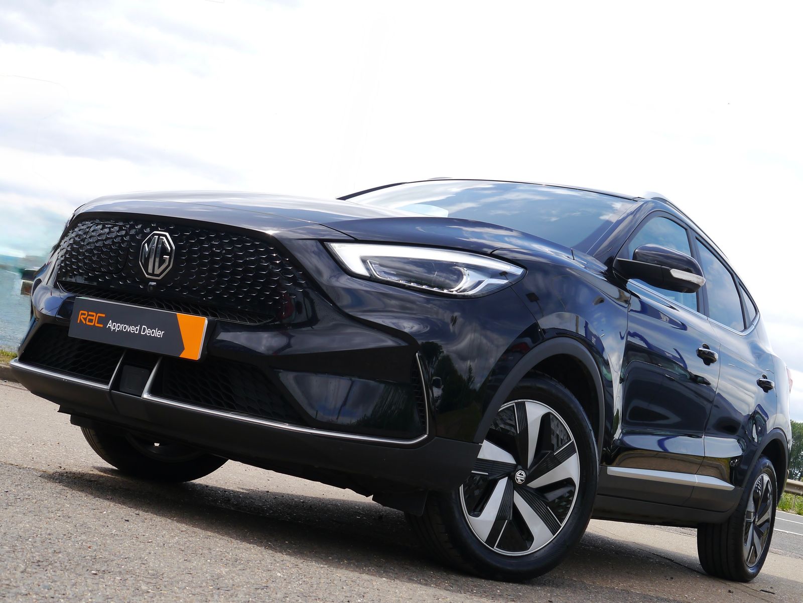 MG MG ZS 72.6kWh Trophy Long Range SUV 5dr Electric Auto (156 ps) 5dr Automatic 2026