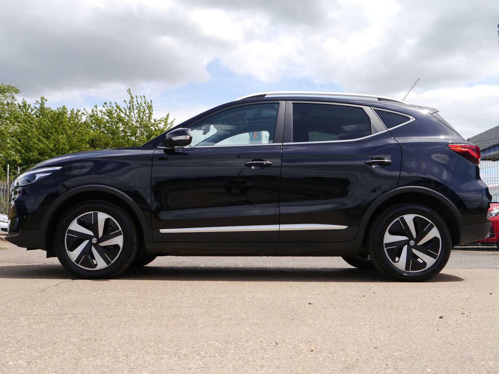 MG MG ZS 72.6kWh Trophy Long Range SUV 5dr Electric Auto (156 ps) 5dr Automatic 2026