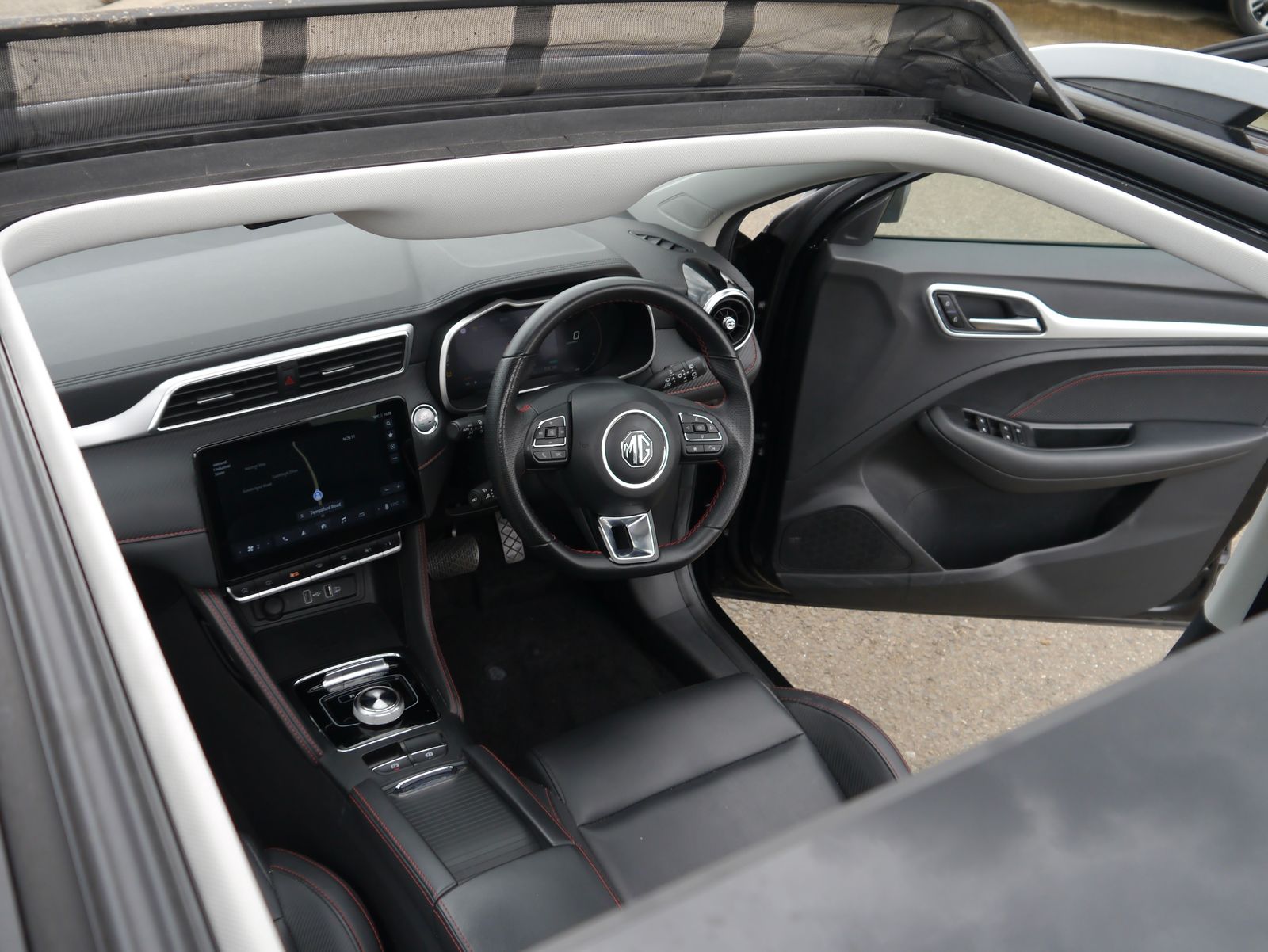 MG MG ZS 72.6kWh Trophy Long Range SUV 5dr Electric Auto (156 ps) 5dr Automatic 2026