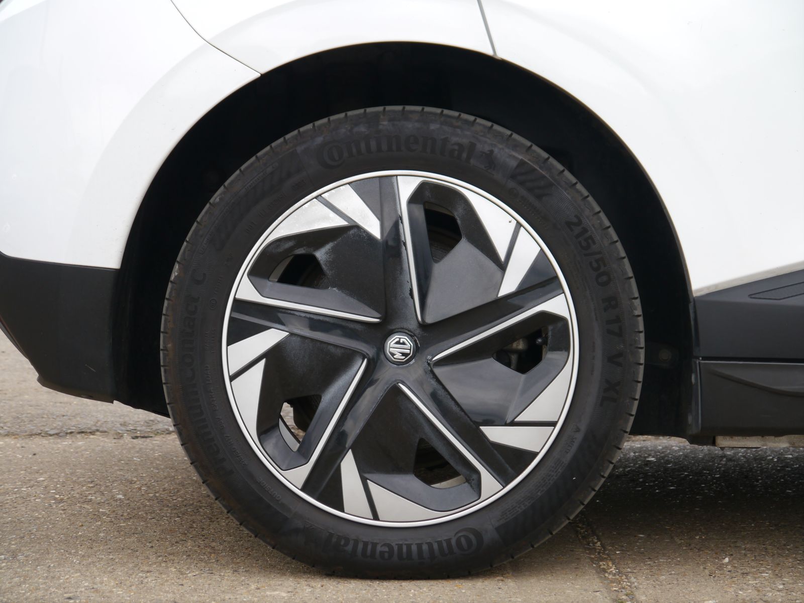MG Mg4 64kWh Trophy Long Range Hatchback 5dr Electric Auto (203 ps) 5dr Automatic 2026