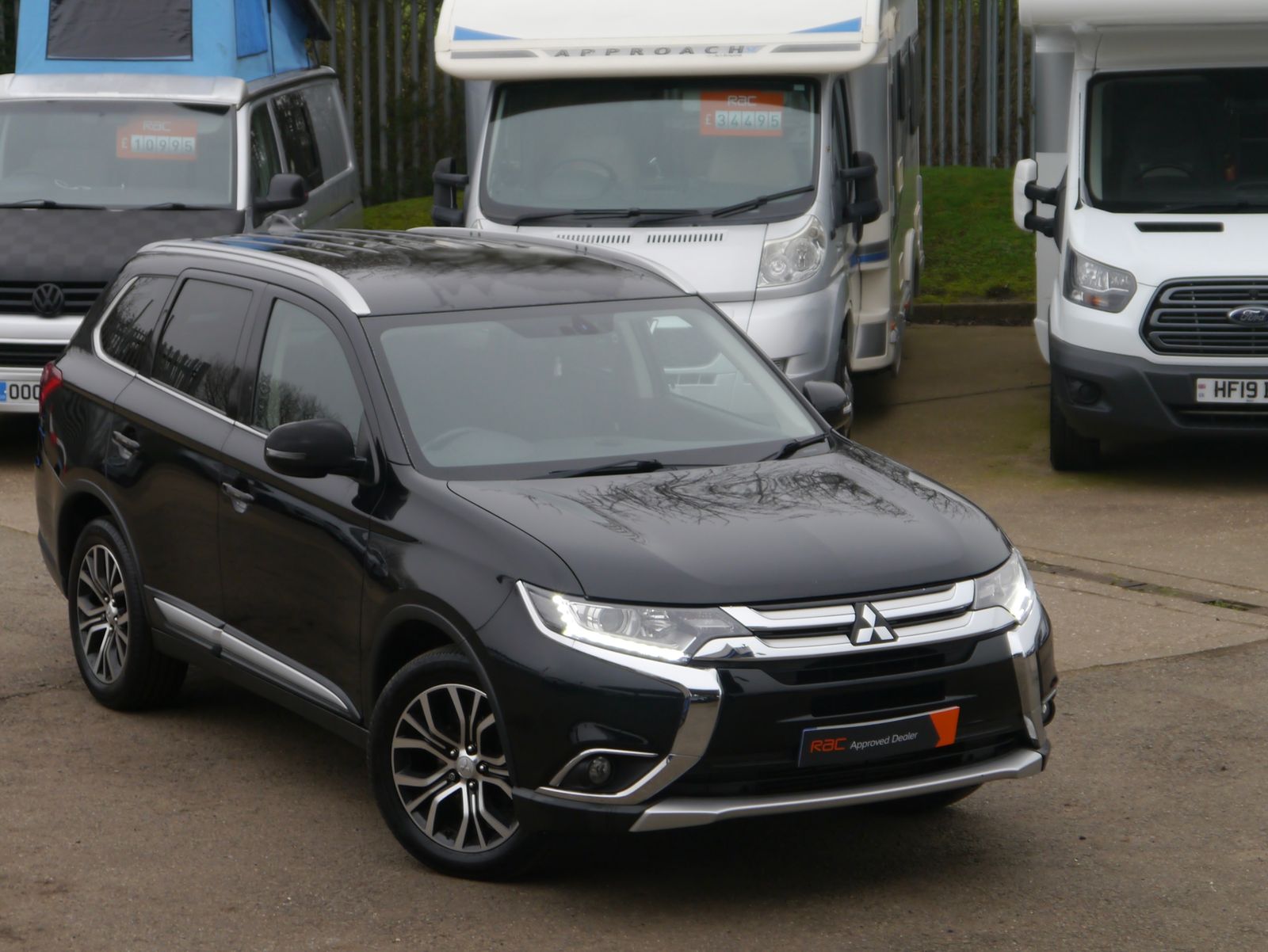 Mitsubishi Outlander 2.2 DI-D 3 SUV 5dr Diesel Auto 4WD Euro 6 (147 ps) 5dr Automatic 2026