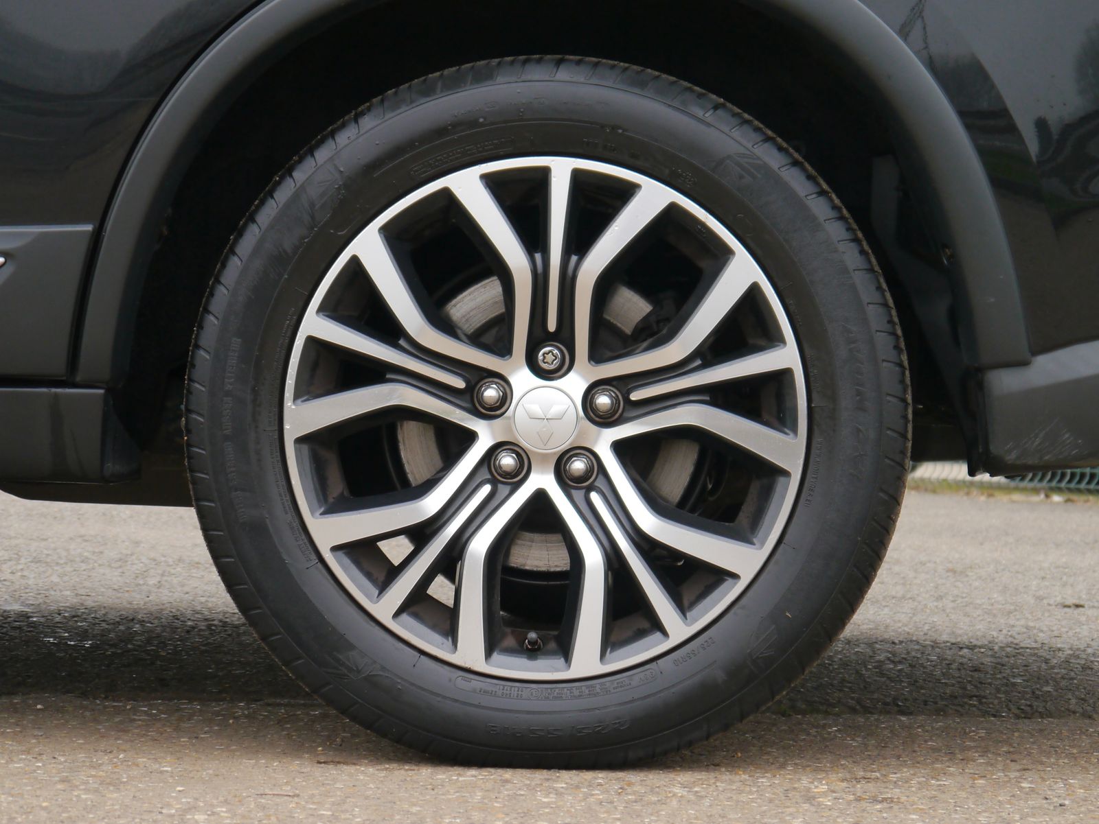 Mitsubishi Outlander 2.2 DI-D 3 SUV 5dr Diesel Auto 4WD Euro 6 (147 ps) 5dr Automatic 2026