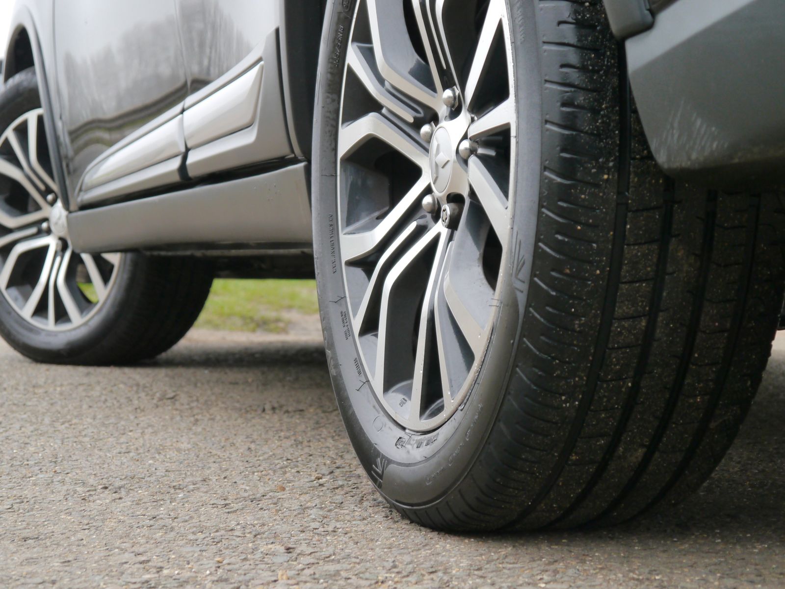 Mitsubishi Outlander 2.2 DI-D 3 SUV 5dr Diesel Auto 4WD Euro 6 (147 ps) 5dr Automatic 2026