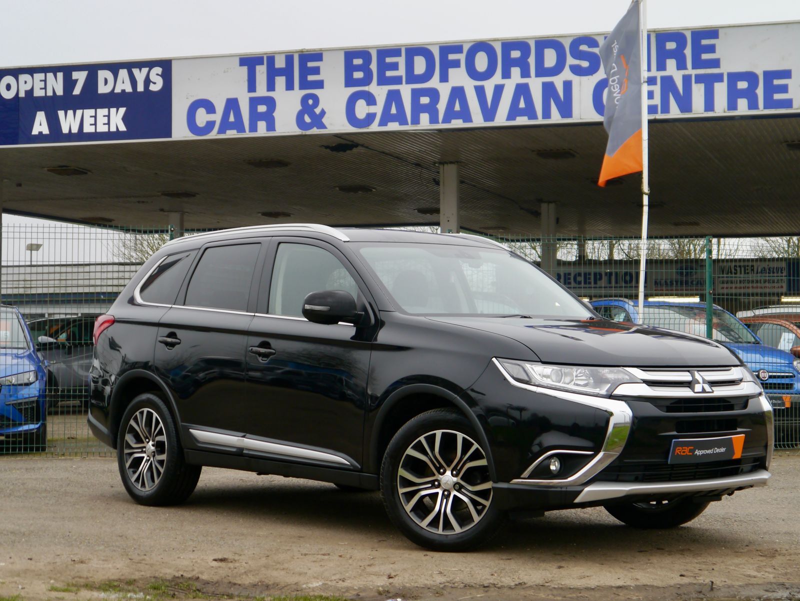 Mitsubishi Outlander 2.2 DI-D 3 SUV 5dr Diesel Auto 4WD Euro 6 (147 ps) 5dr Automatic 2026