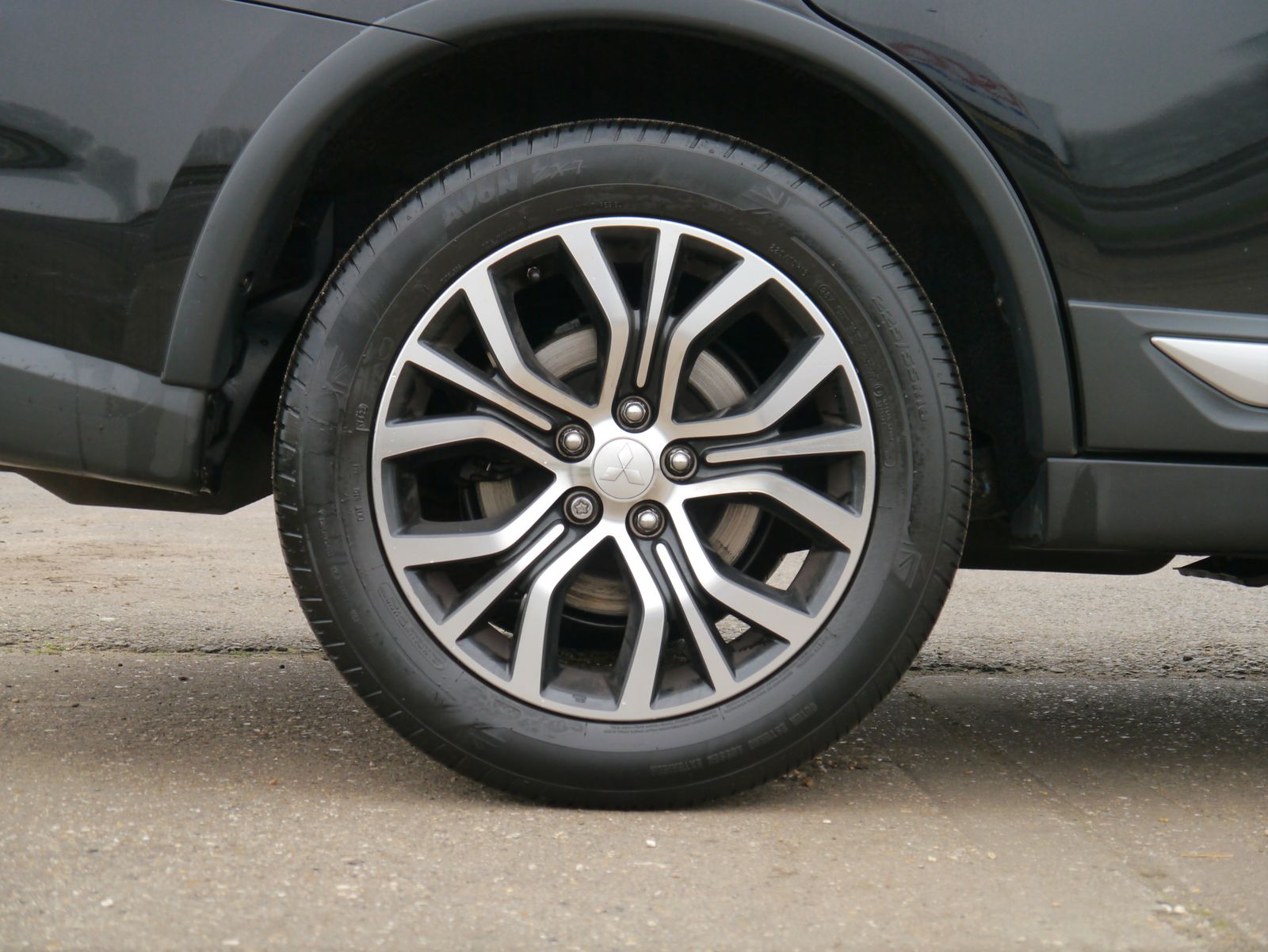 Mitsubishi Outlander 2.2 DI-D 3 SUV 5dr Diesel Auto 4WD Euro 6 (147 ps) 5dr Automatic 2026